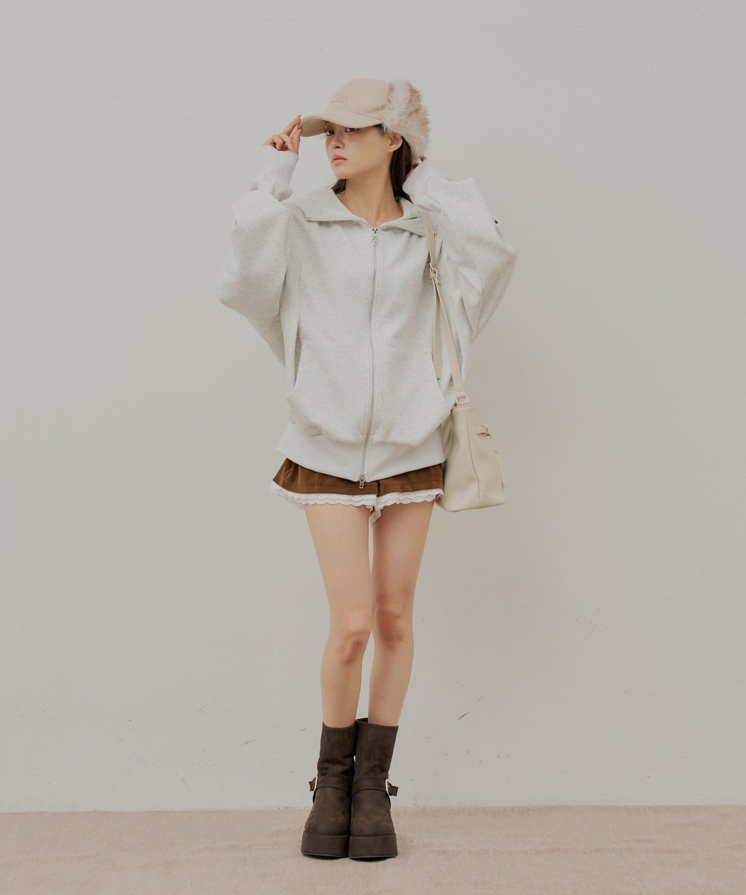 Chico(チコ) レースレイヤードダブルボタンショートパンツ