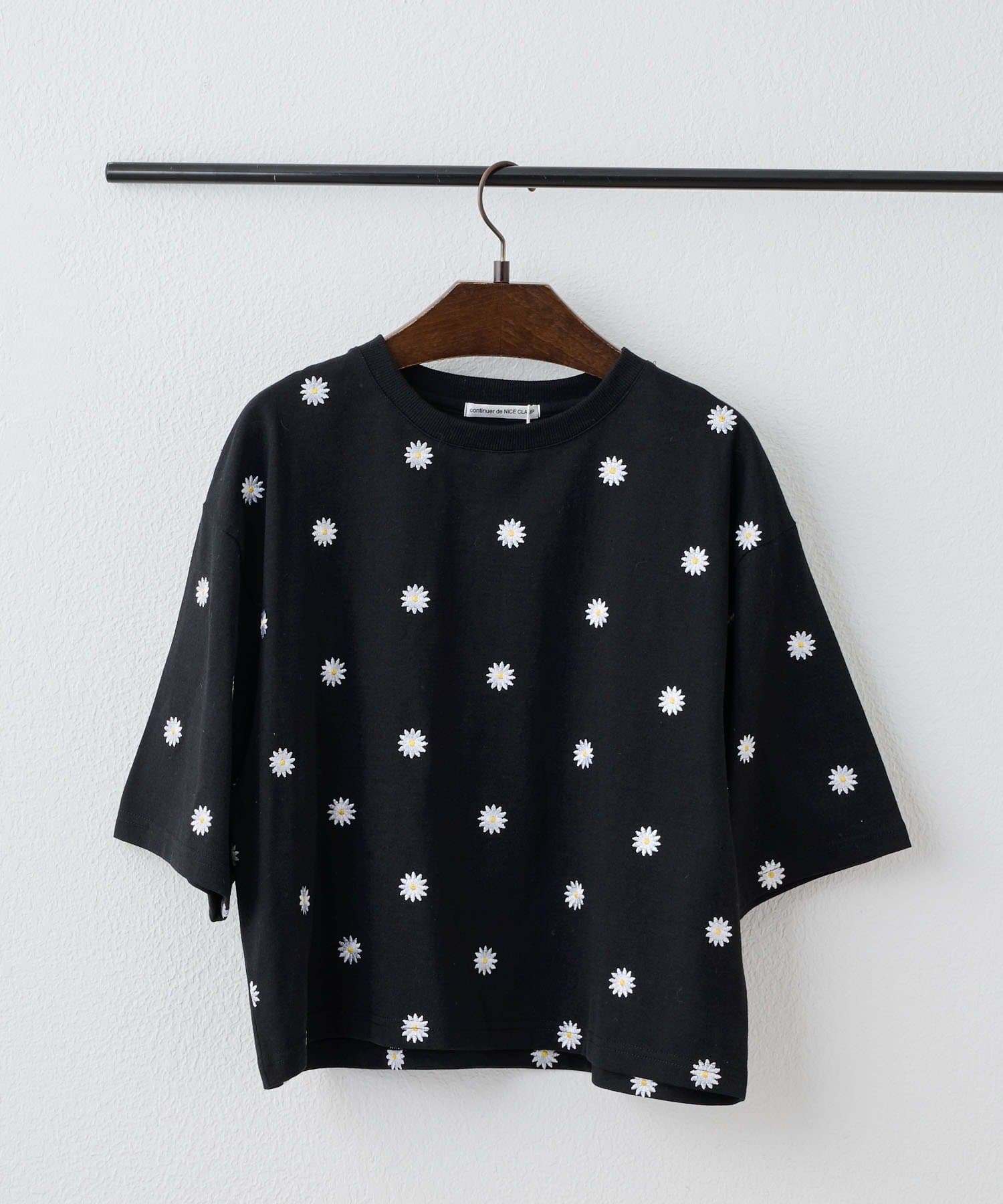 NICE CLAUP / OLIVE des OLIVE OUTLET(ナイスクラップ  / オリーブ デ オリーブ アウトレット) 【continuer】 アソート総刺繍TEE