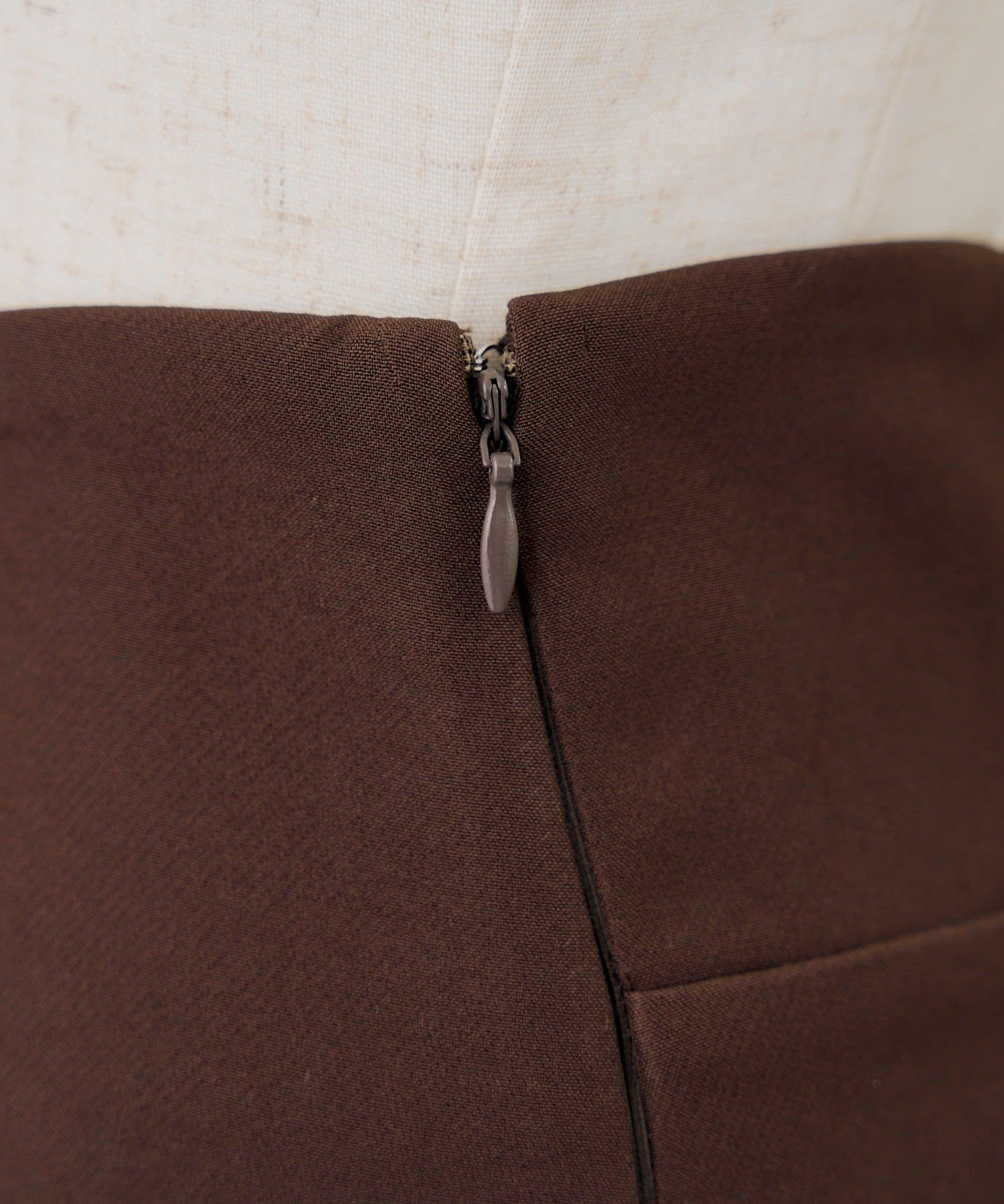 NICE CLAUP / OLIVE des OLIVE OUTLET(ナイスクラップ  / オリーブ デ オリーブ アウトレット) 【continuer】アシンメトリーマーメイドスカート