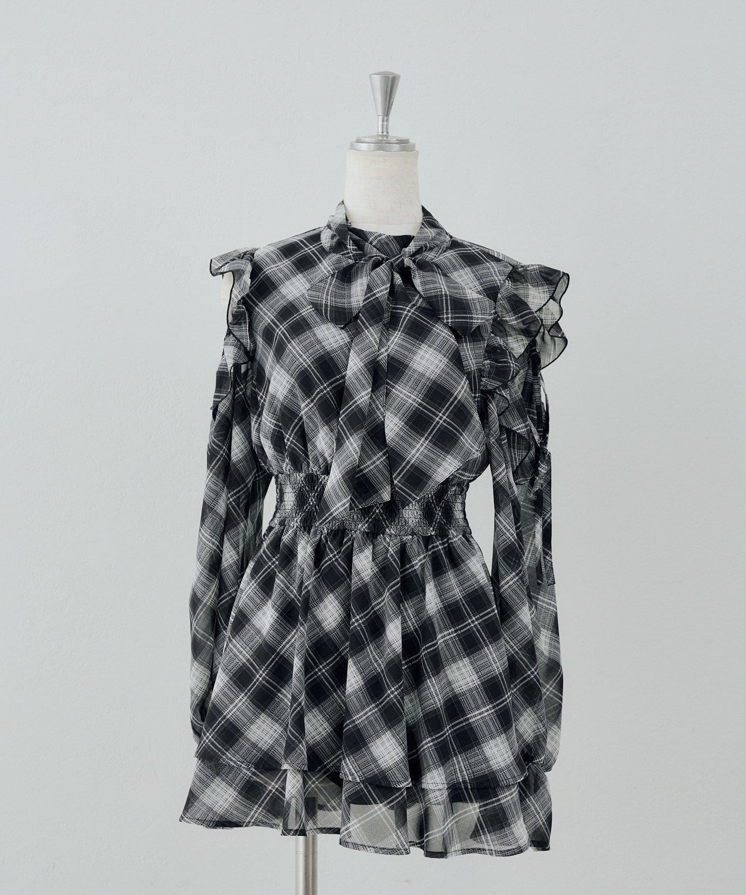 NICE CLAUP / OLIVE des OLIVE OUTLET(ナイスクラップ  / オリーブ デ オリーブ アウトレット) 【continuer】肩あきリボンワンピース