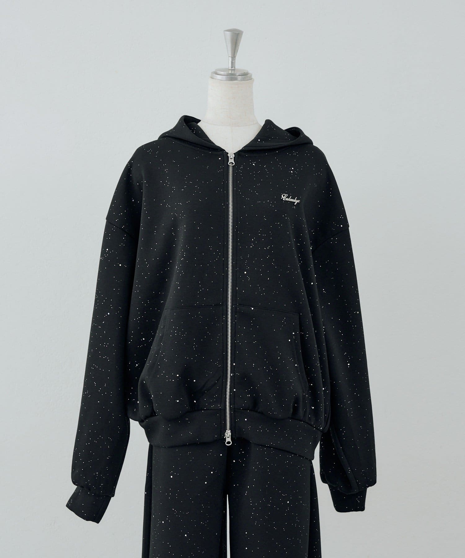 NICE CLAUP / OLIVE des OLIVE OUTLET(ナイスクラップ  / オリーブ デ オリーブ アウトレット) 【ANOTHER BRANCH】【丈違いあり】ロゴラメパーカー