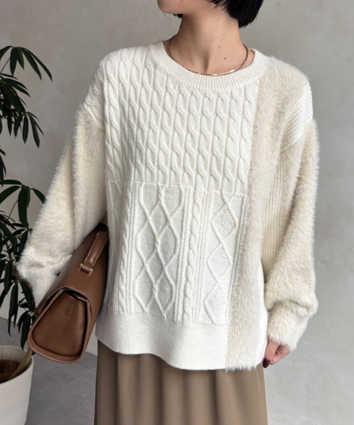 Jena　espace merveilleux(ジェナ　エスパスメルヴェイユ) 【大人のケーブル編み】フェザーパネルニット