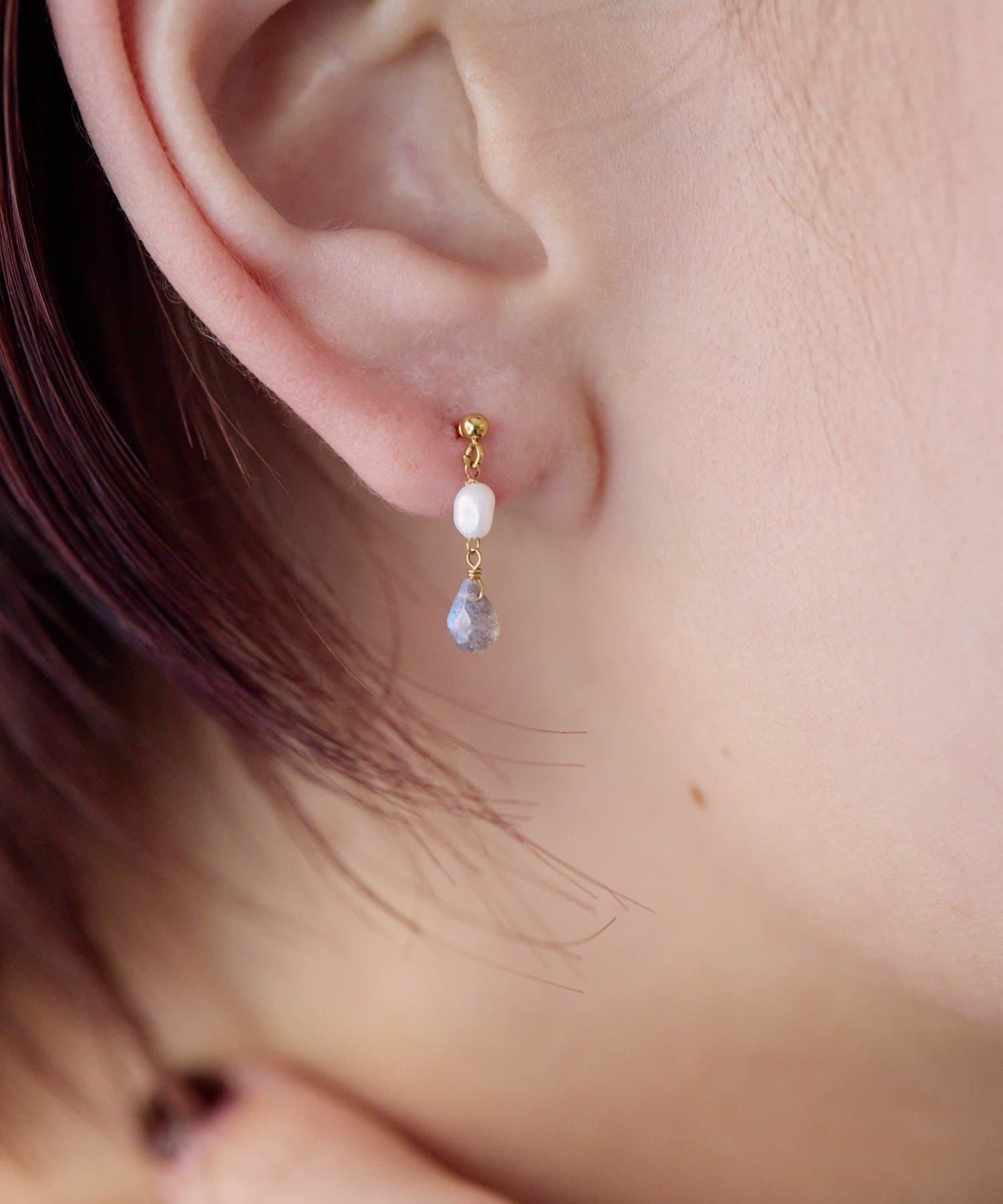 ear PAPILLONNER(イア パピヨネ) 雫ストーン×パールピアス《金属アレルギー対応/ステンレス》