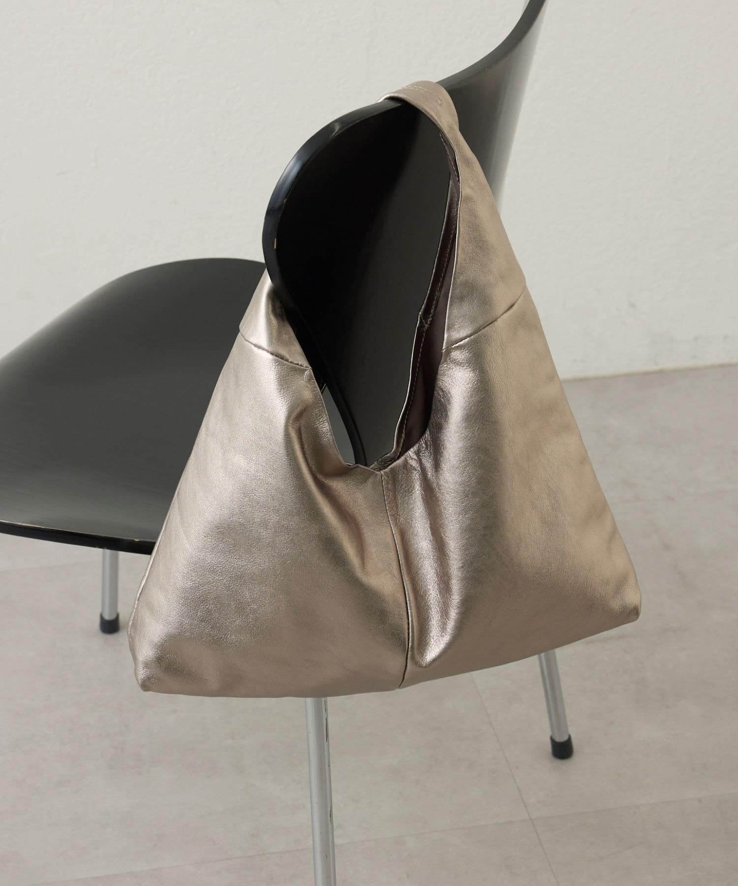 【2.718】トライアングルBAG