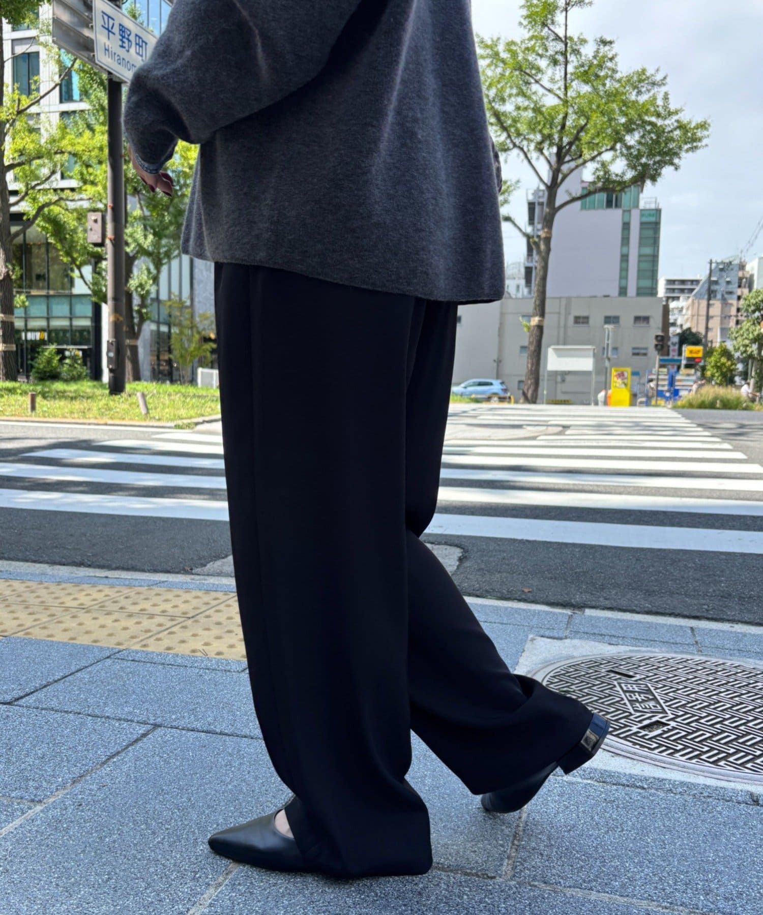 Jena　espace merveilleux(ジェナ　エスパスメルヴェイユ) トロミストレートイージーパンツ