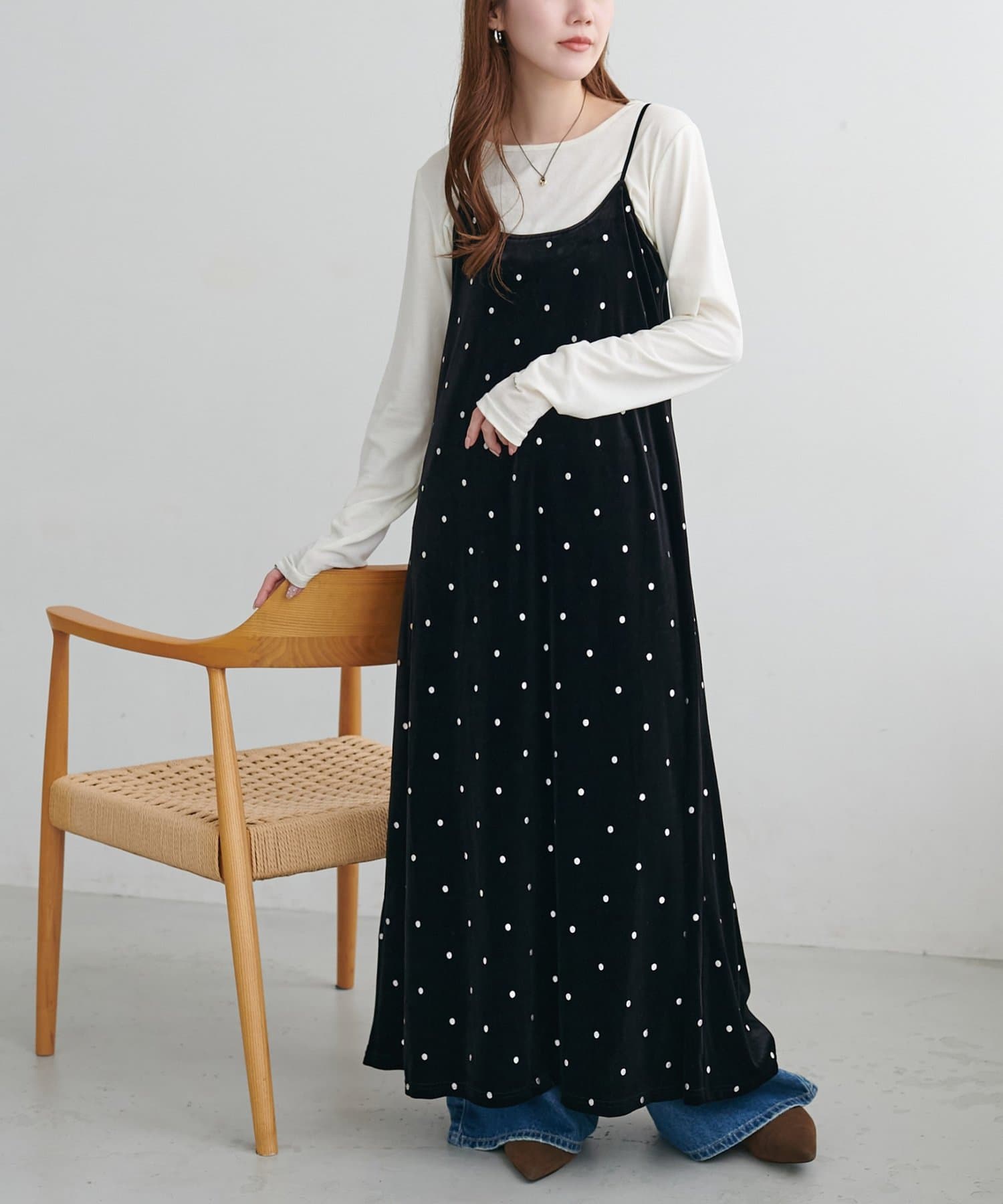 DISCOAT(ディスコート) ドット刺繍ベロアキャミワンピース