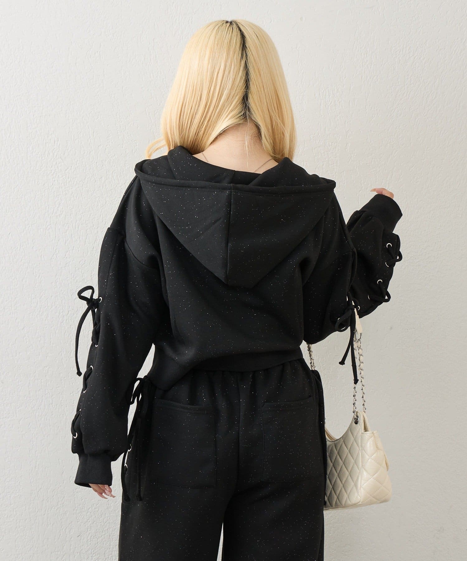 NICE CLAUP / OLIVE des OLIVE OUTLET(ナイスクラップ  / オリーブ デ オリーブ アウトレット) 【continuer】レースアップキラロゴラメパーカー