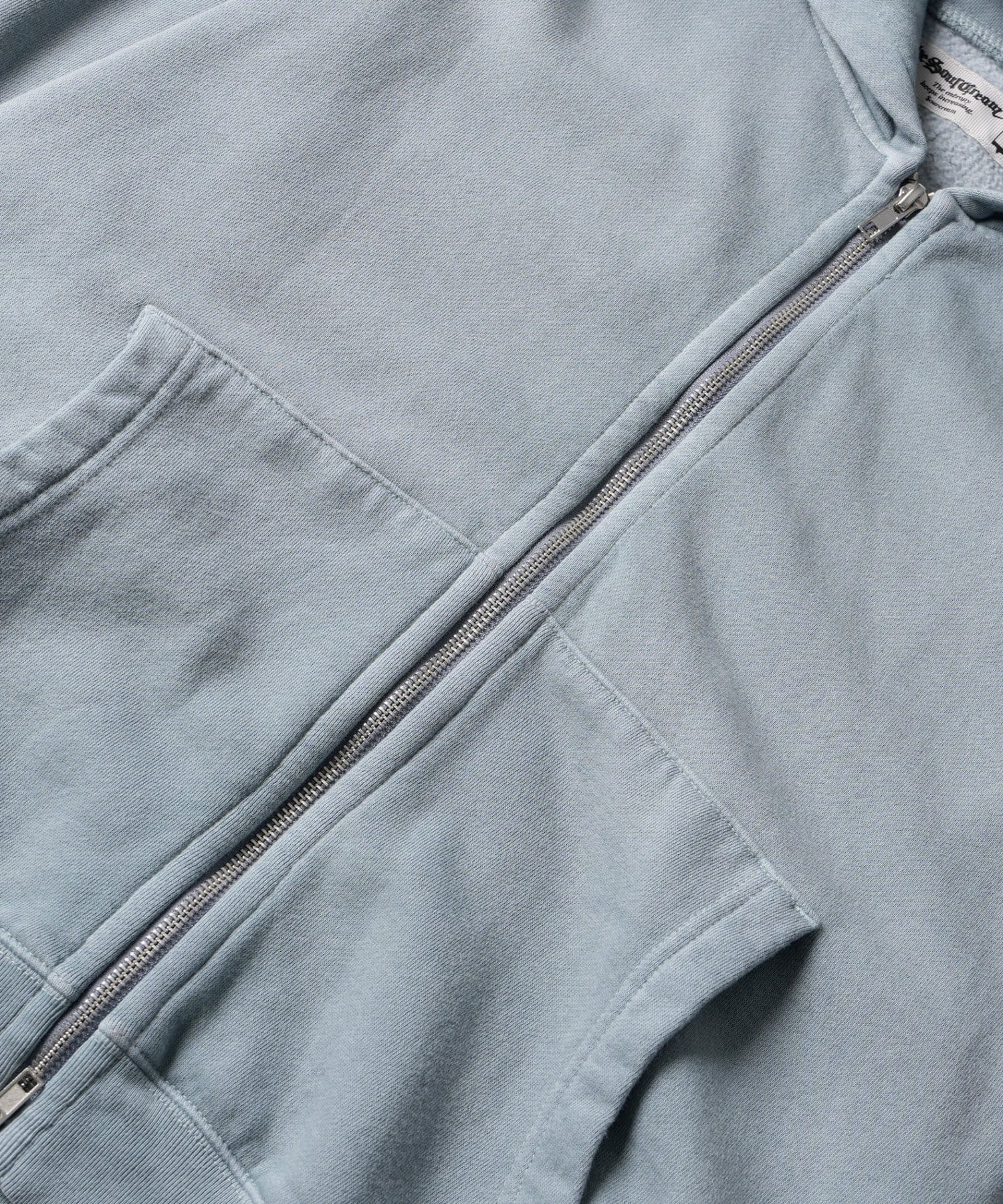 WHO’S WHO gallery(フーズフーギャラリー) 【26AW LOOK掲載品番】【Sourcream】Faded ZIPパーカー