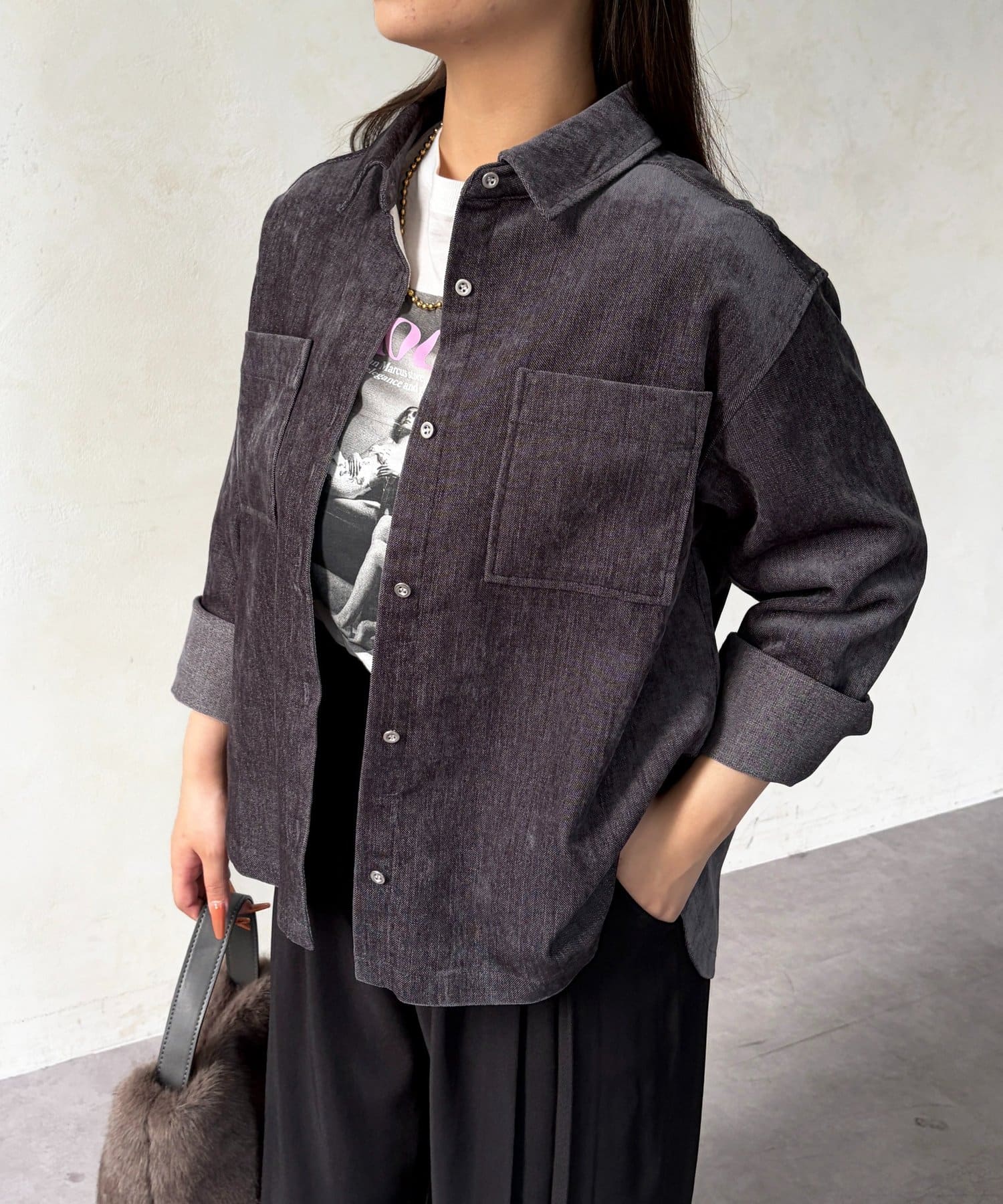 Chez toi(シェトワ) グロッシーデニムシャツ
