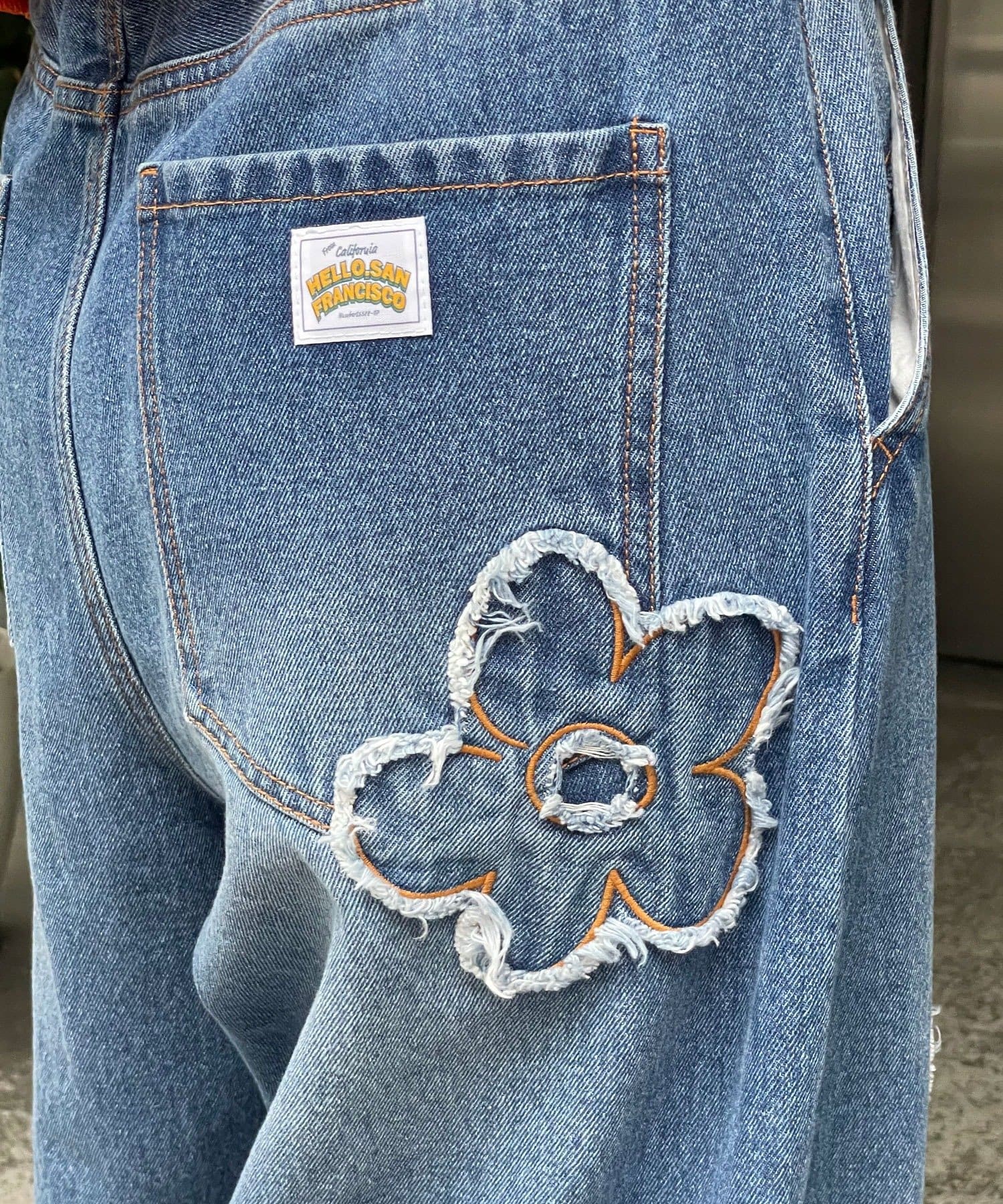 CIAOPANIC(チャオパニック) 【HELLO.SANFRANCISCO/ハローサンフランシスコ】フラワーコード刺繍ボリュームデニム