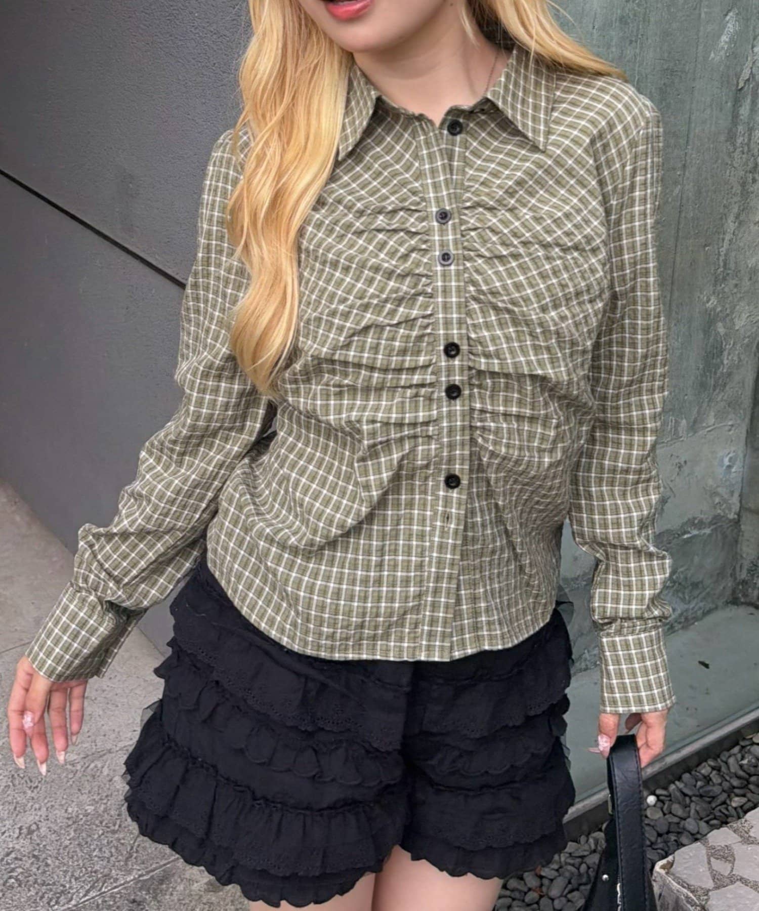 NICE CLAUP / OLIVE des OLIVE OUTLET(ナイスクラップ  / オリーブ デ オリーブ アウトレット) 【ANOTHER BRANCH】チェックギャザーブラウス