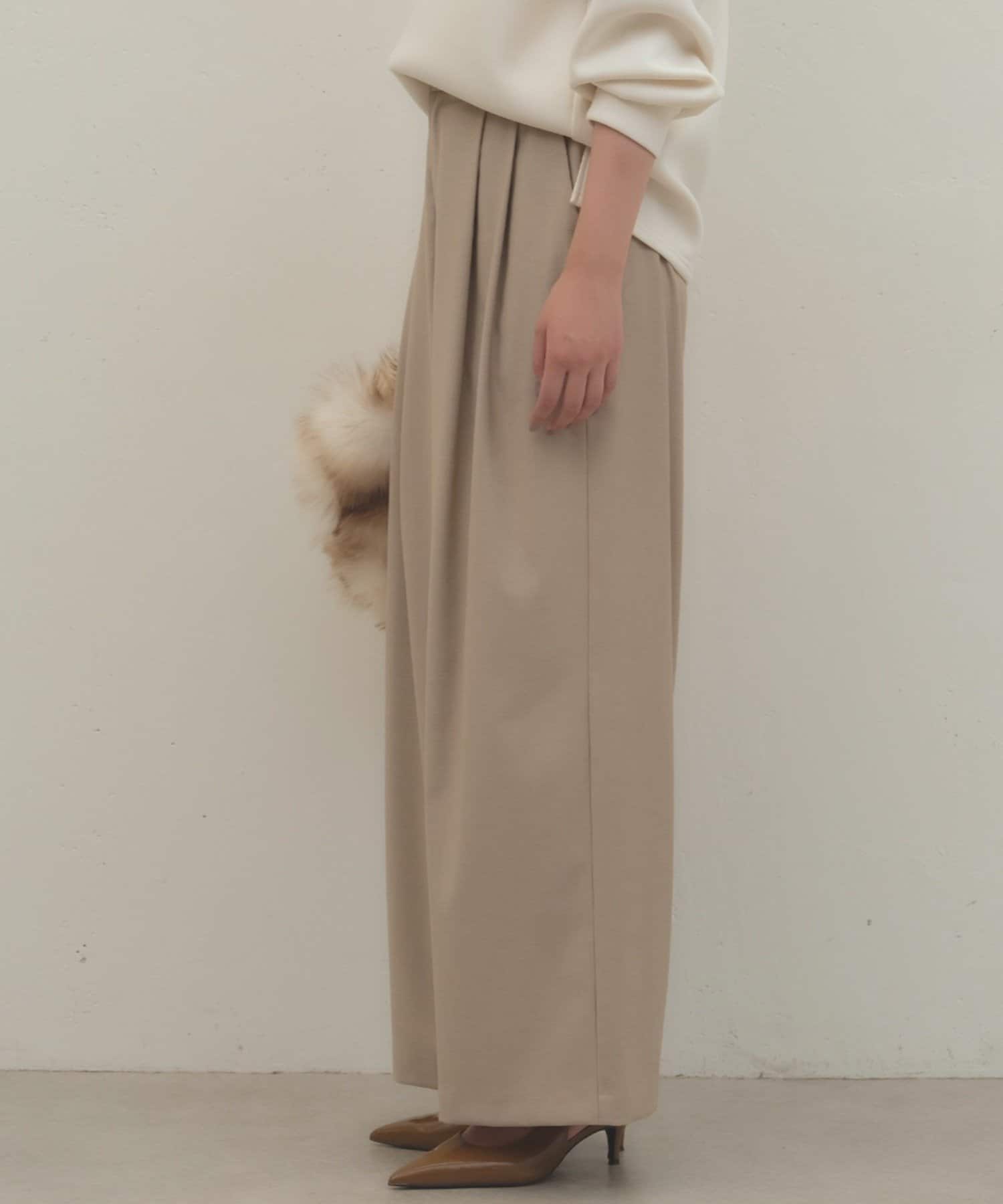 LOUNGEDRESS(ラウンジドレス) 《履くだけで美シルエット》タックワイドパンツ