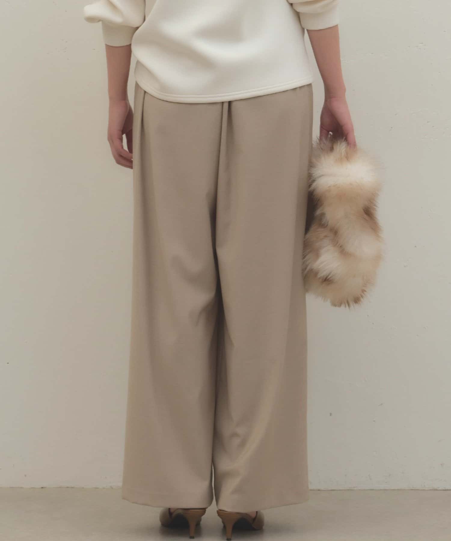 LOUNGEDRESS(ラウンジドレス) 《履くだけで美シルエット》タックワイドパンツ