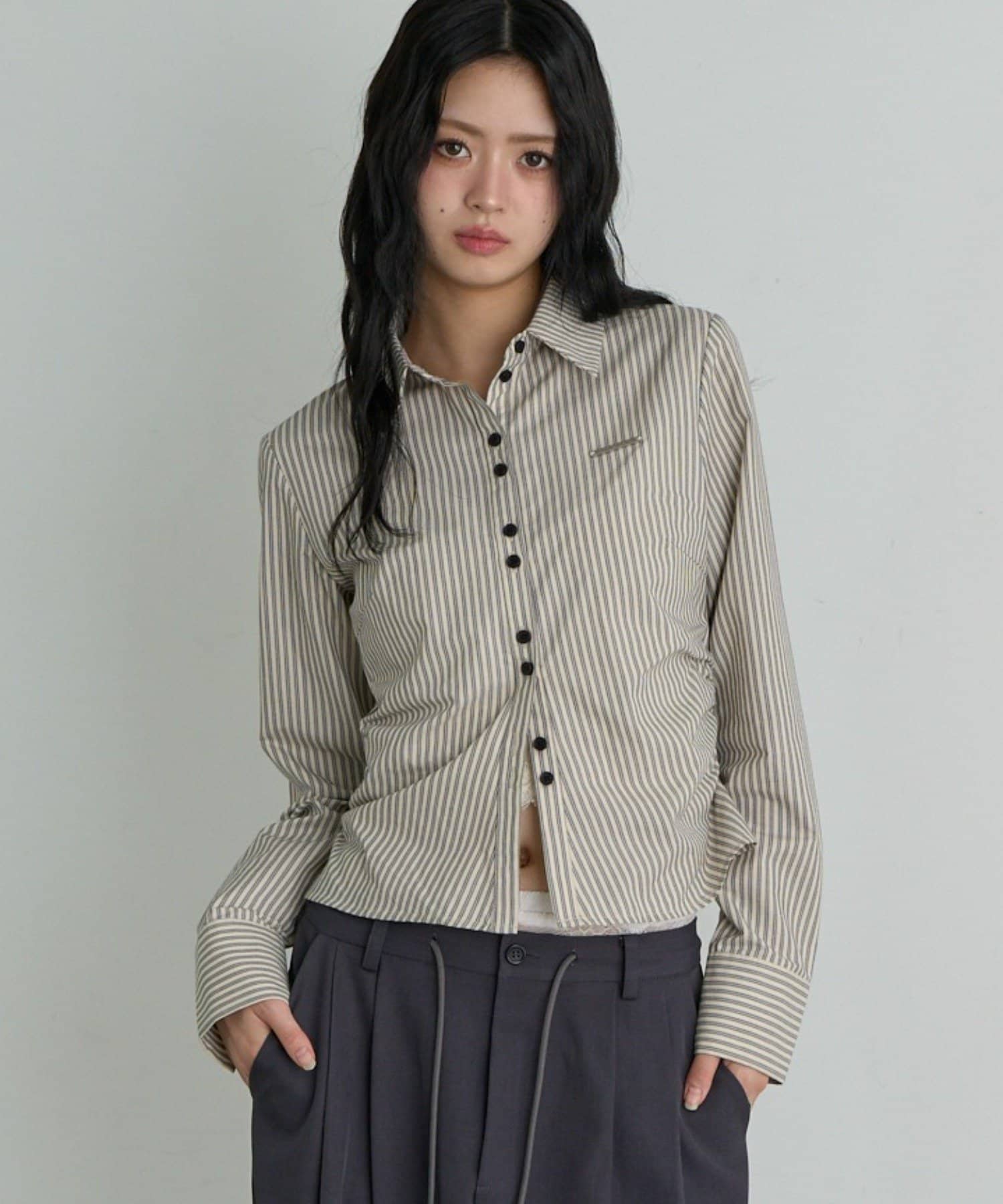 RAY CASSIN(レイカズン) 【大人気シャツの長袖Ver.】胸刺繍コンパクトシャツ