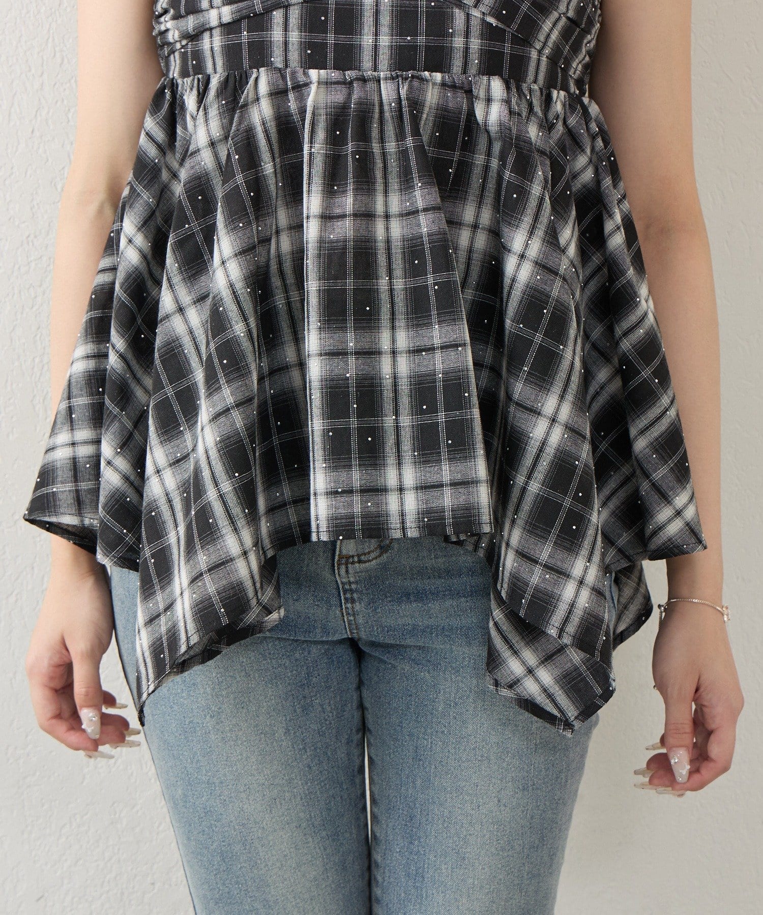 NICE CLAUP / OLIVE des OLIVE OUTLET(ナイスクラップ  / オリーブ デ オリーブ アウトレット) 【continuer】キラキラチェックキャミチュニック