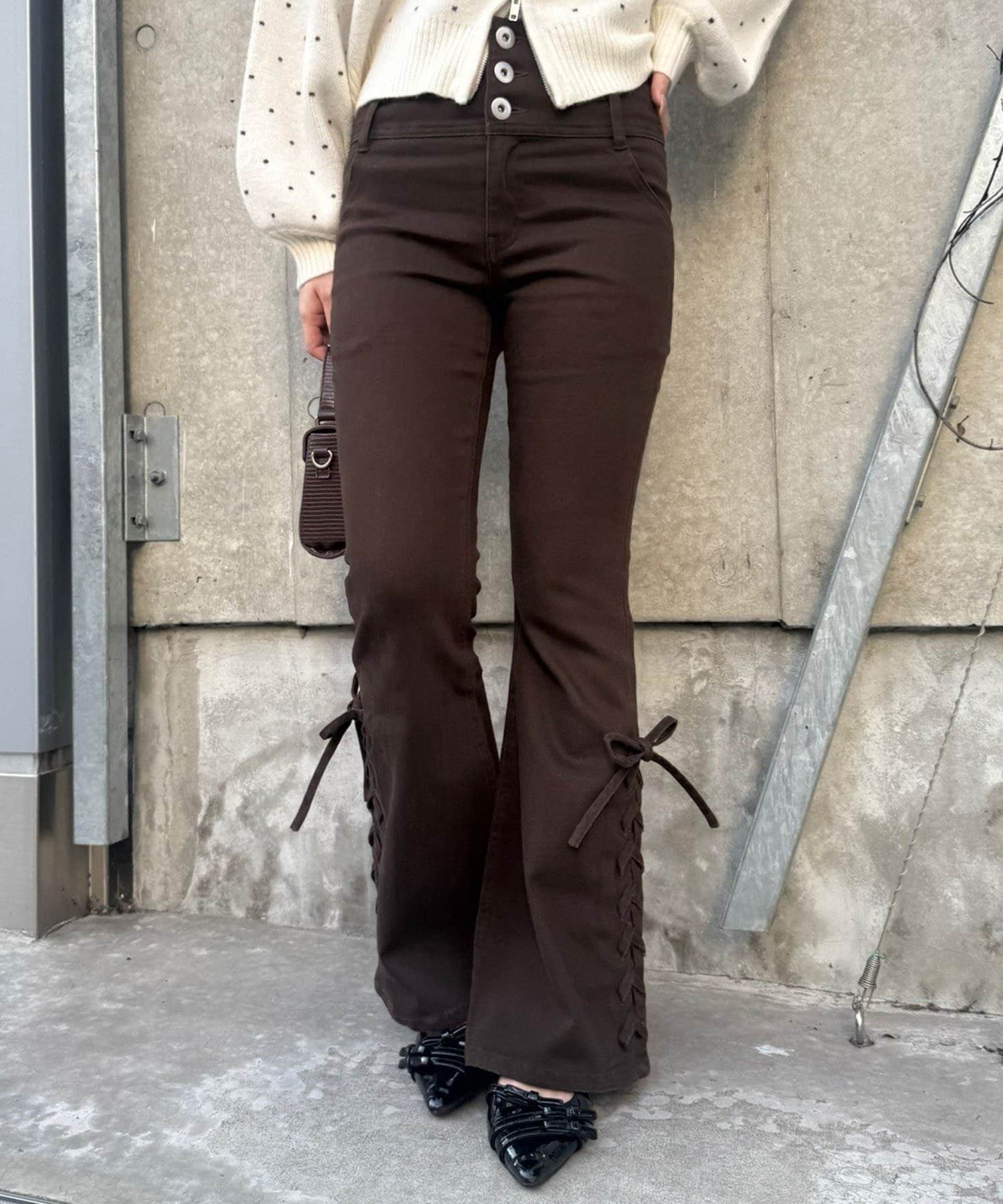 NICE CLAUP / OLIVE des OLIVE OUTLET(ナイスクラップ  / オリーブ デ オリーブ アウトレット) 【ANOTHER BRANCH】サイドレースアップセミフレアパンツ