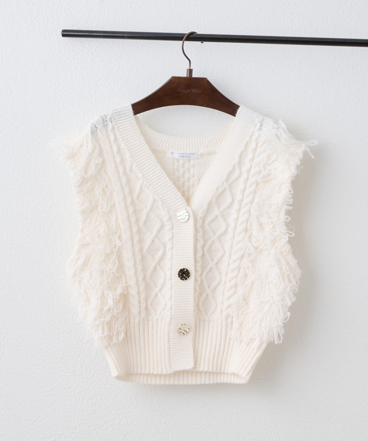 NICE CLAUP / OLIVE des OLIVE OUTLET(ナイスクラップ  / オリーブ デ オリーブ アウトレット) 【ANOTHER BRANCH】フリンジニットベストカーデ