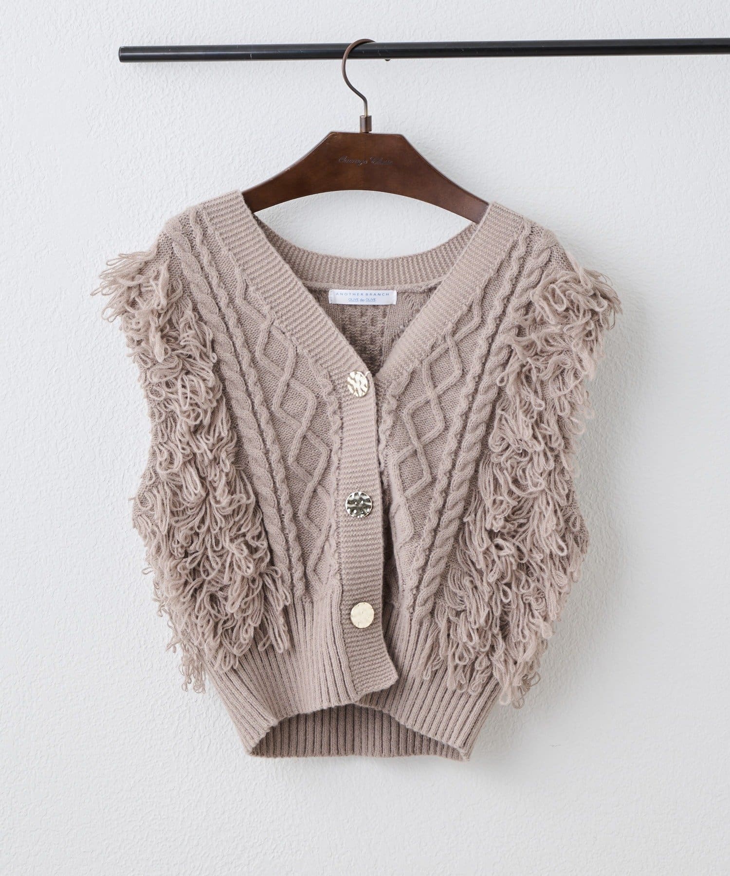 NICE CLAUP / OLIVE des OLIVE OUTLET(ナイスクラップ  / オリーブ デ オリーブ アウトレット) 【ANOTHER BRANCH】フリンジニットベストカーデ