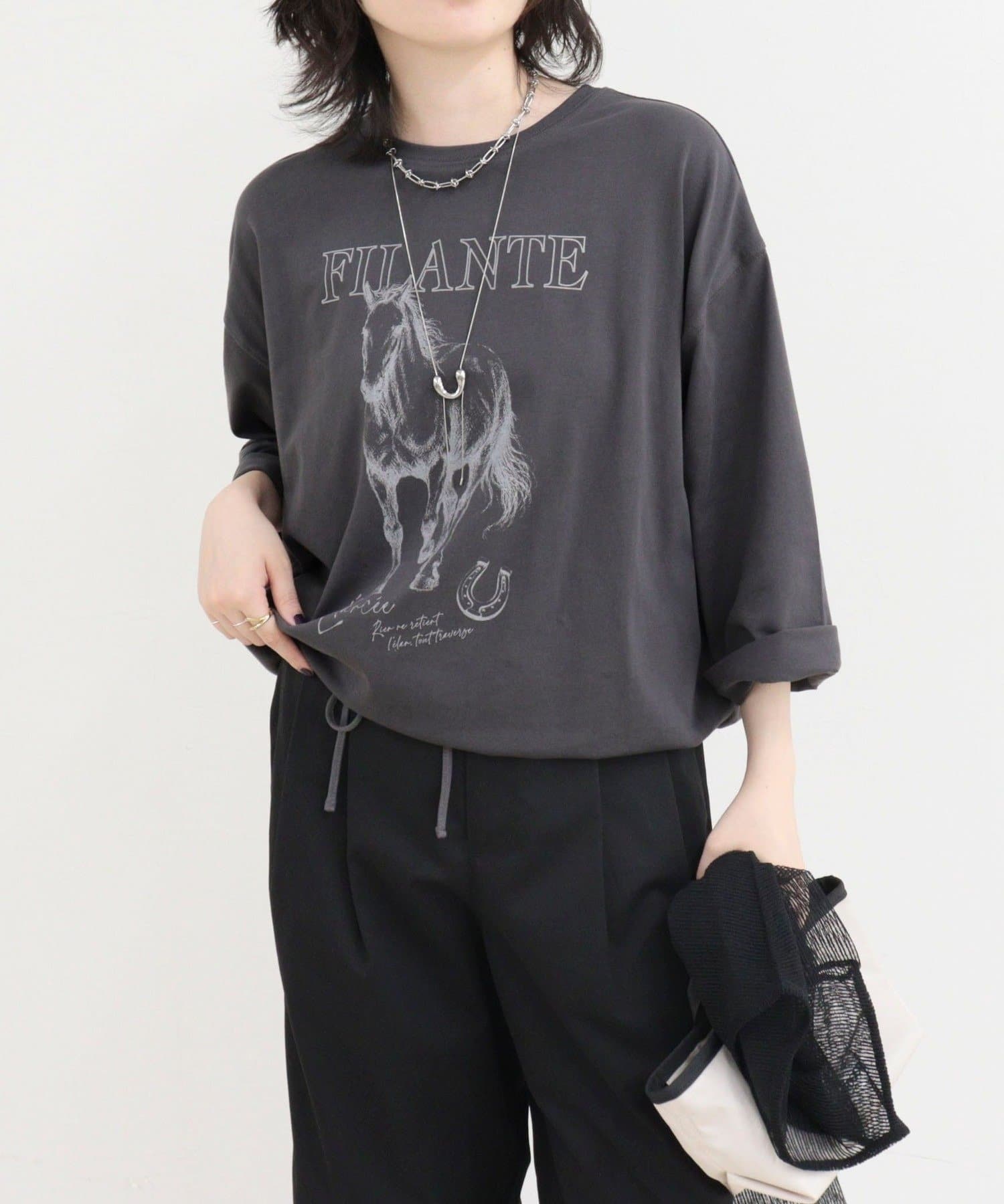 FREDY & GLOSTER(フレディ アンド グロスター) ホースプリント裾ドロストTシャツ