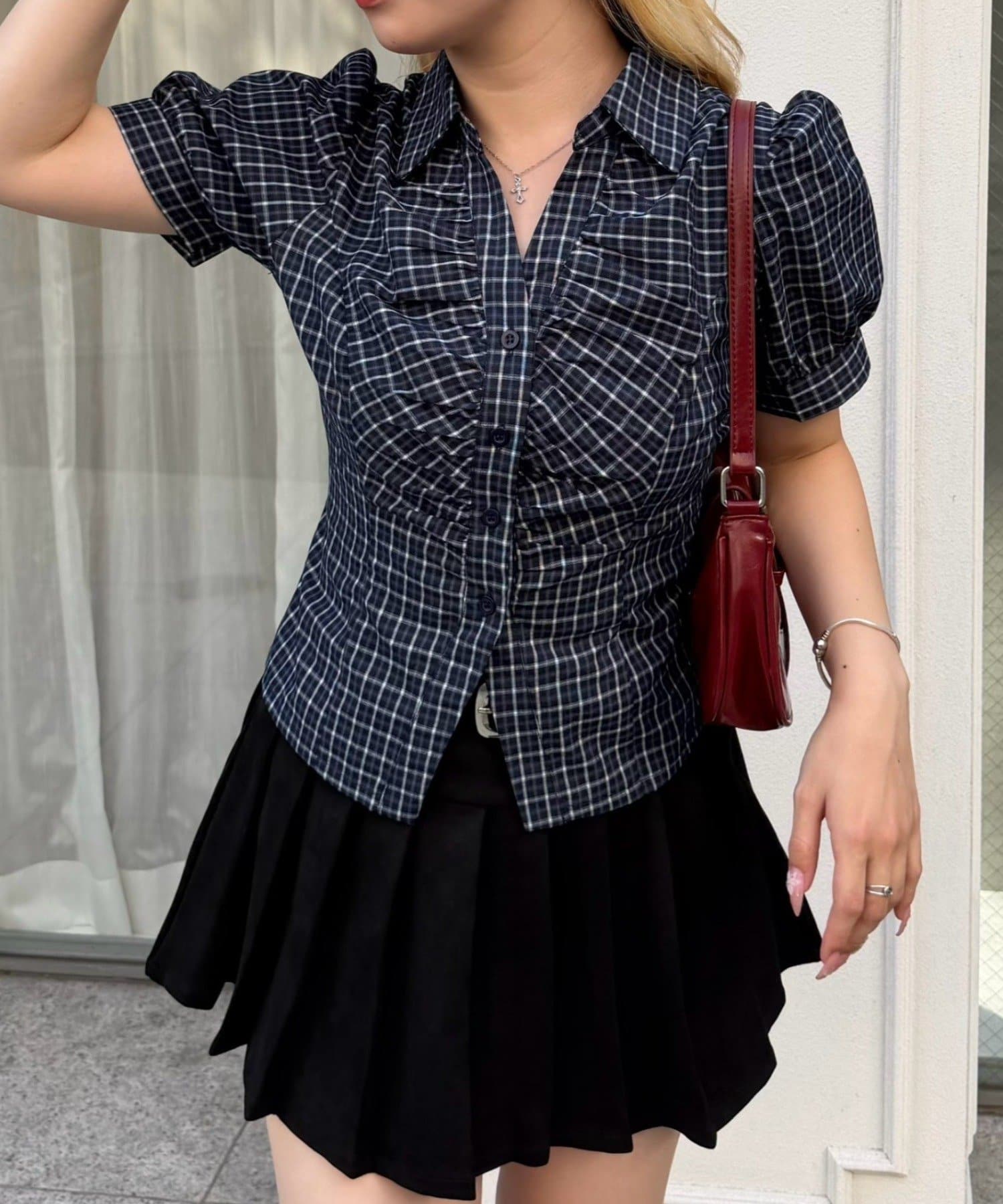 NICE CLAUP / OLIVE des OLIVE OUTLET(ナイスクラップ  / オリーブ デ オリーブ アウトレット) 【@_puni.moe企画】バックレースアップギャザーレースアップパフブラウス