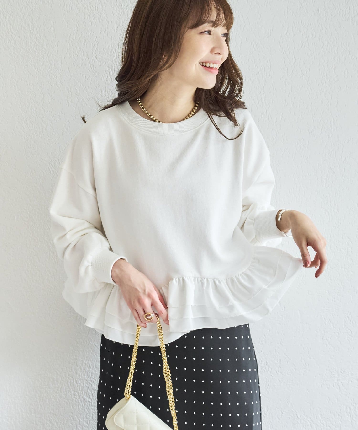 La boutique BonBon(ラブティックボンボン) 【KAZUMI監修】ランダムペプラムドッキングスウェット