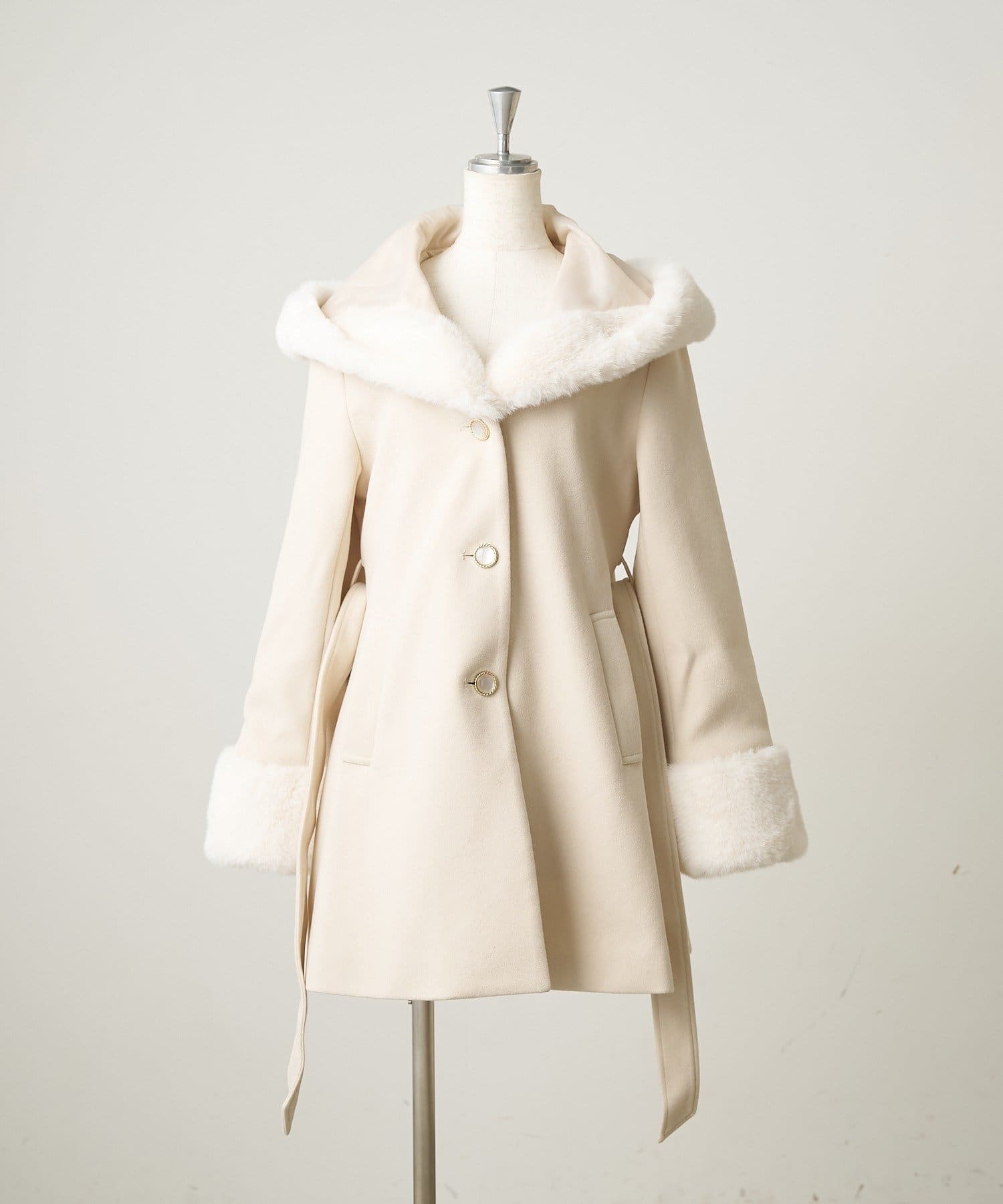 NICE CLAUP / OLIVE des OLIVE OUTLET(ナイスクラップ  / オリーブ デ オリーブ アウトレット) 【continuer】フェイクファーフード付きミドルコート