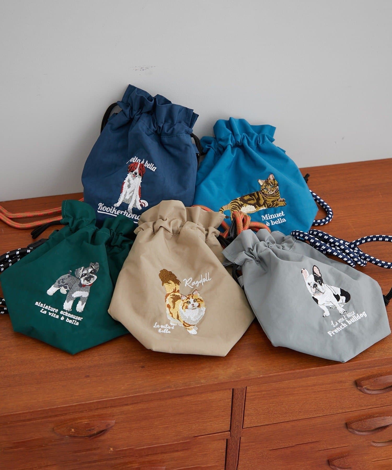 Remind me and forever(リマインドミーアンドフォーエバー) アニマル刺繍コードショルダー
