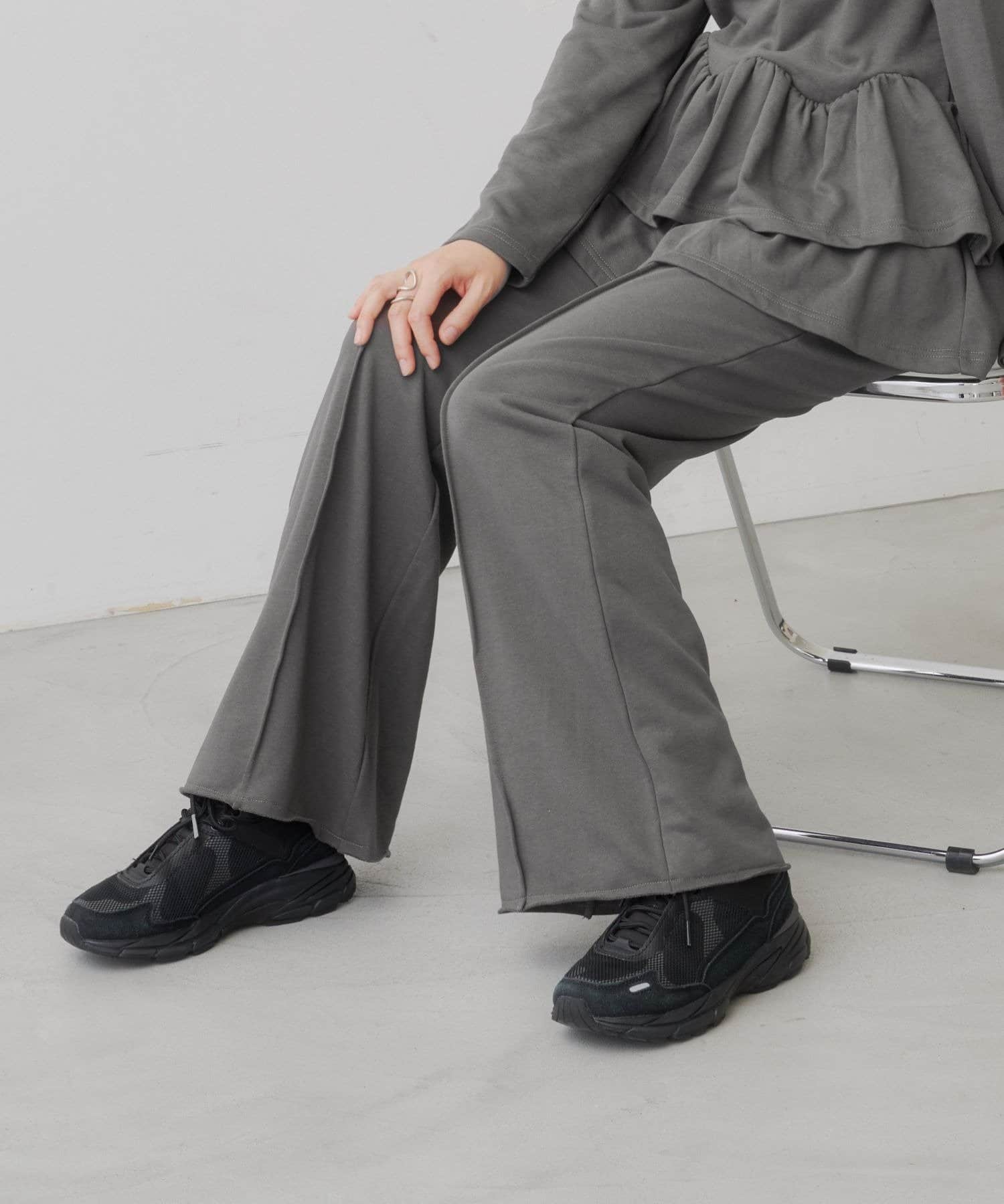 Kastane(カスタネ) 【8.20(木)12:00開始/KATOMARI企画】EASY FLARE SWEAT PANTS