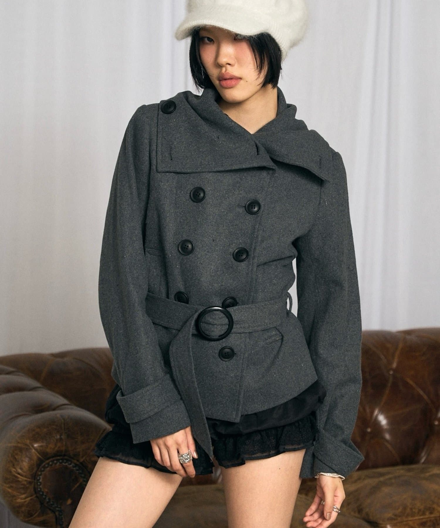 WHO’S WHO gallery(フーズフーギャラリー) 【26AW LOOK掲載品番】ワイドカラーベルテッドPコート