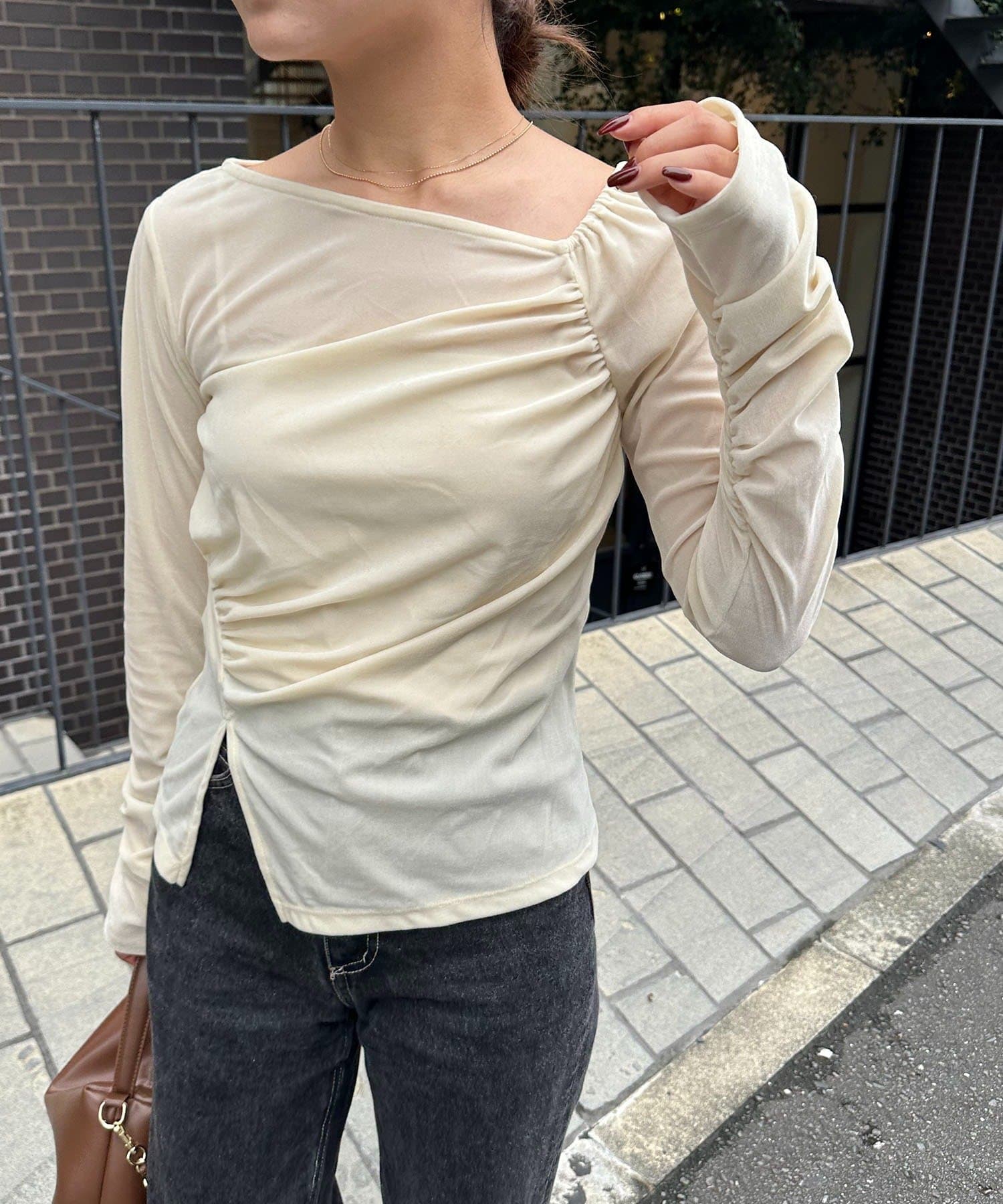 CAPRICIEUX LE'MAGE(カプリシュレマージュ) ベロアアシメトップス