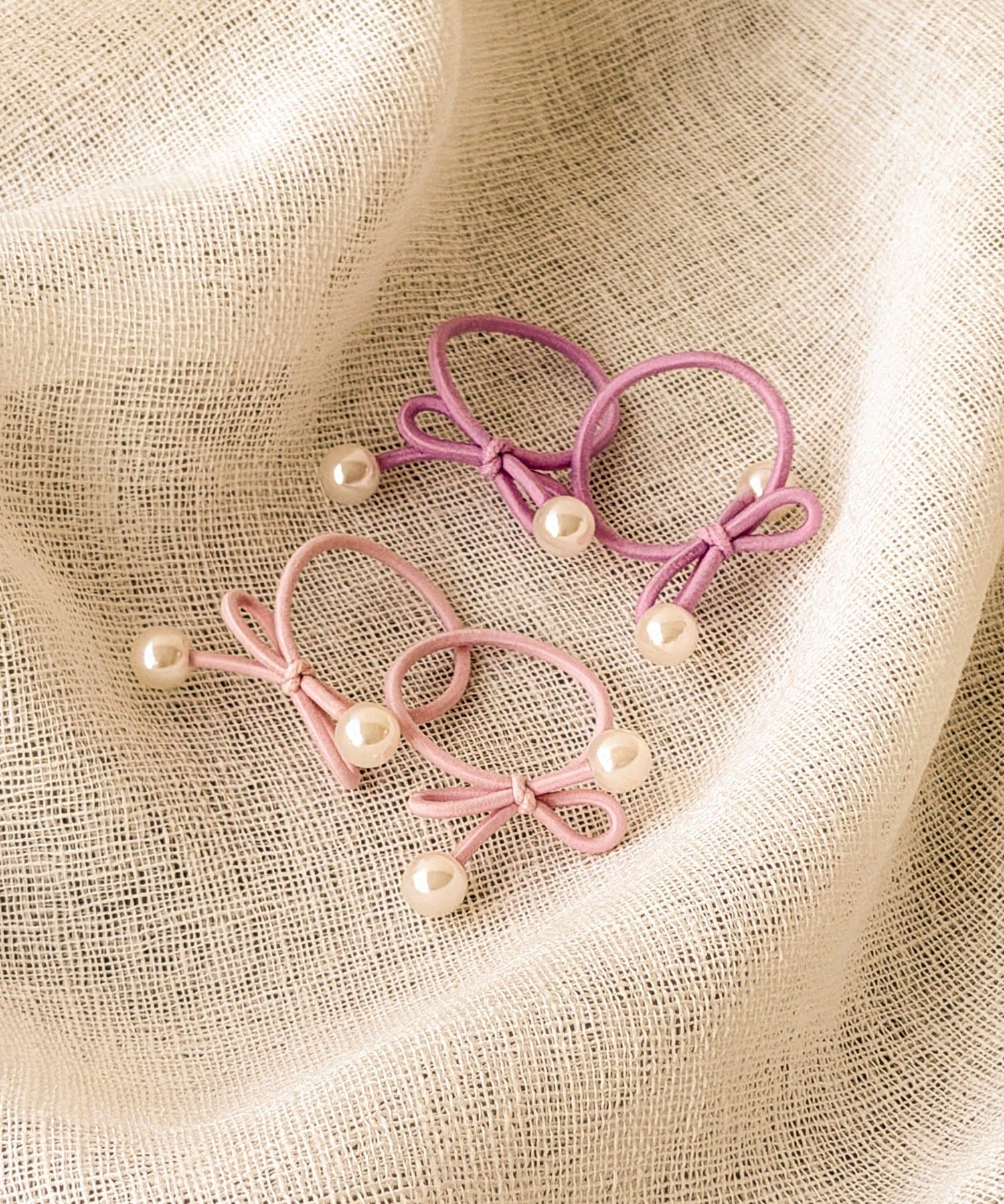 3COINS(スリーコインズ) パールリボンヘアゴム4個セット