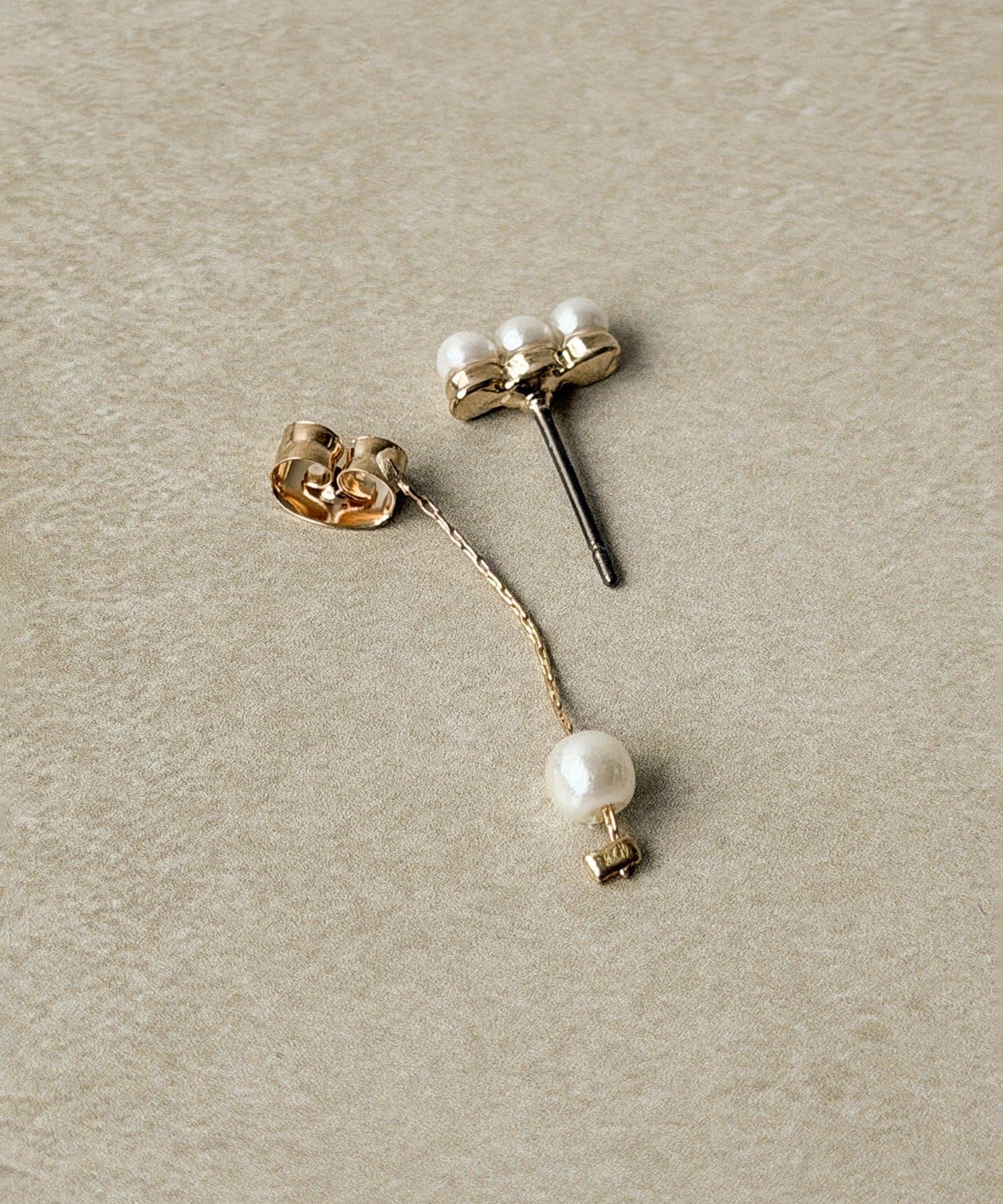 3COINS(スリーコインズ) 3連ミニパールスウィングキャッチピアス