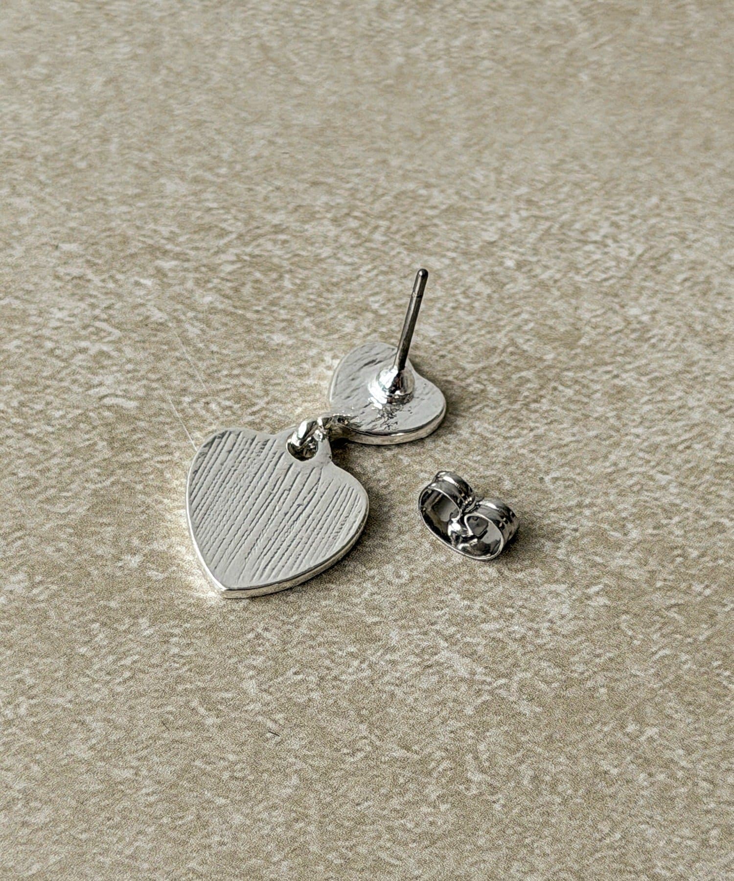 3COINS(スリーコインズ) 2連ハートピアス