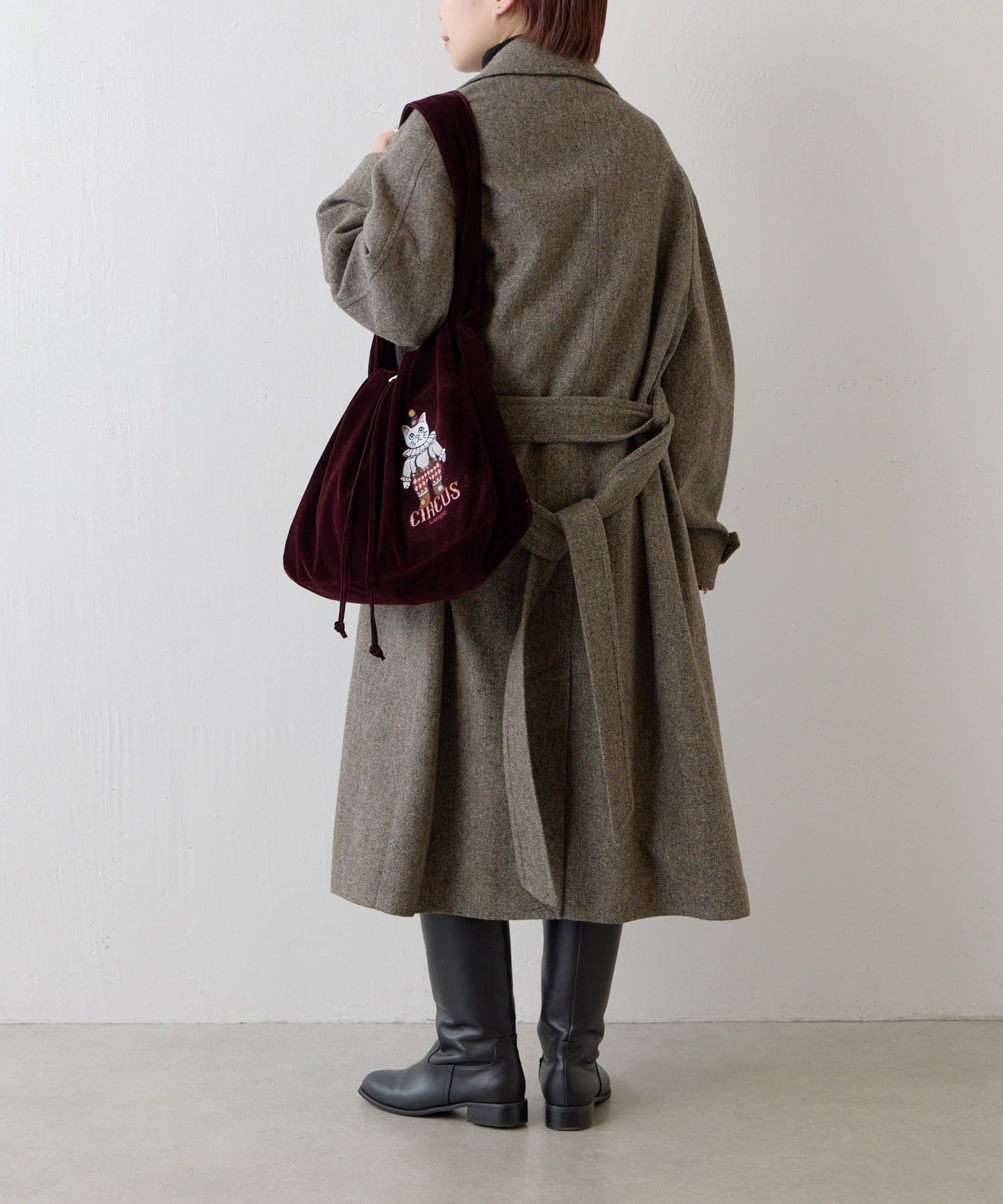 ear PAPILLONNER(イア パピヨネ) 《A4サイズ対応/500g未満》sampo×earコラボ　ベロア巾着ショルダーバッグ