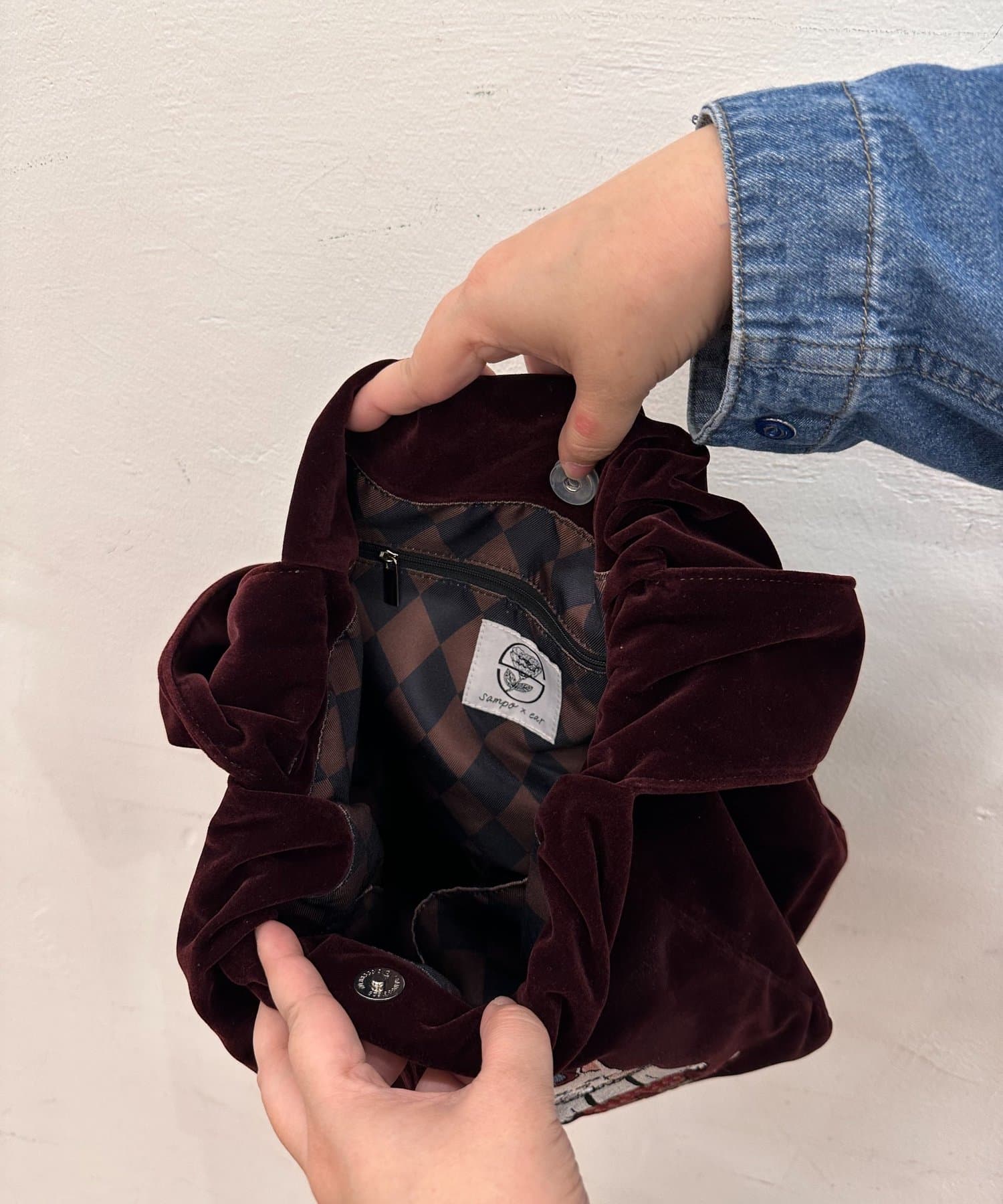 ear PAPILLONNER(イア パピヨネ) 《A4サイズ対応/500g未満》sampo×earコラボ　ベロア巾着ショルダーバッグ