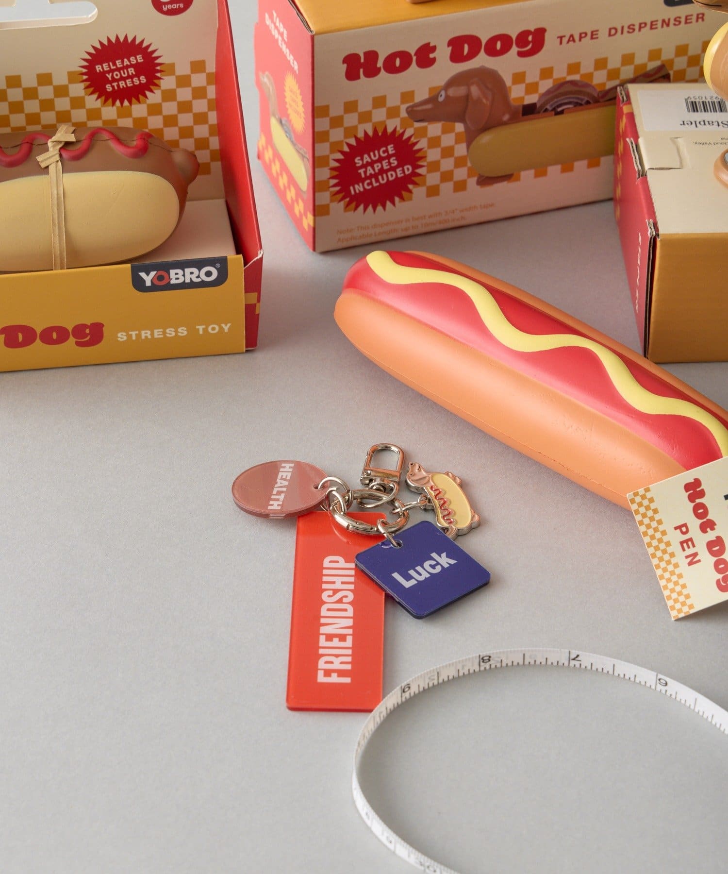 BIRTHDAY BAR(バースデイバー) Hot Dog Keychain ホットドックキーチェーン
