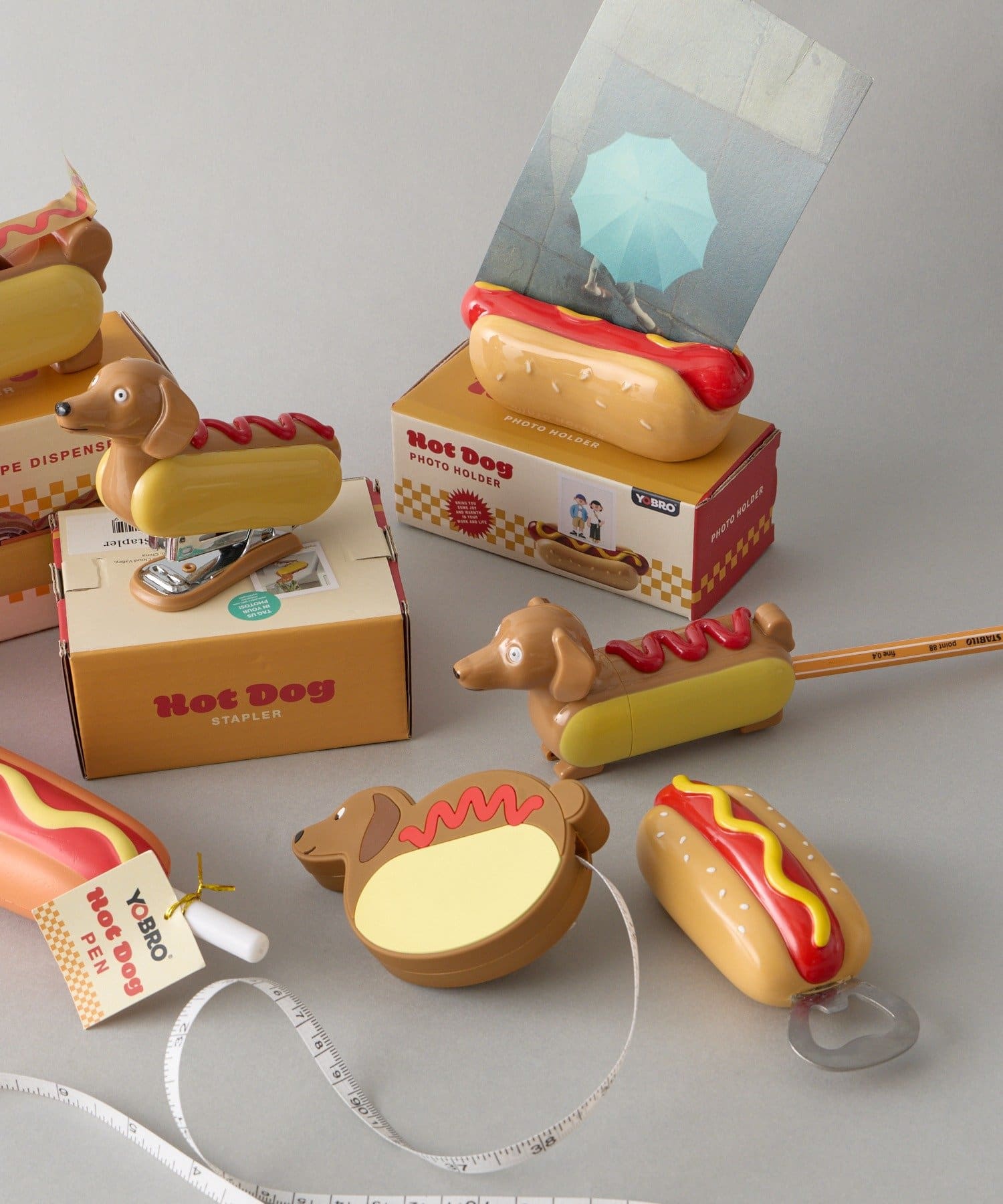BIRTHDAY BAR(バースデイバー) Hot Dog Bottle Opener ホットドッグ型栓抜き