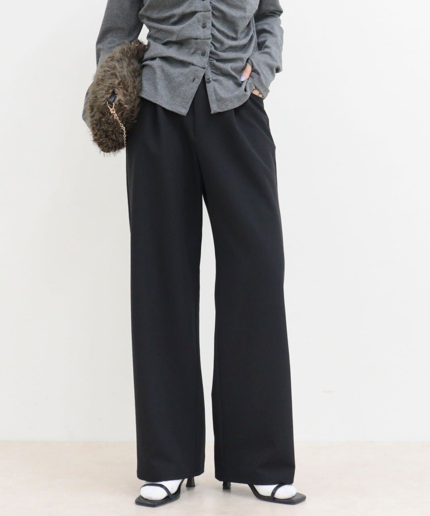 FREDY & GLOSTER(フレディ アンド グロスター) TRタックストレートパンツ
