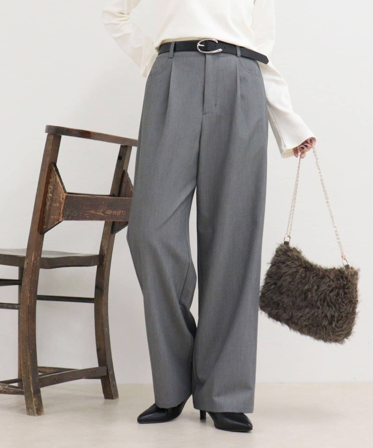 FREDY & GLOSTER(フレディ アンド グロスター) TRタックストレートパンツ