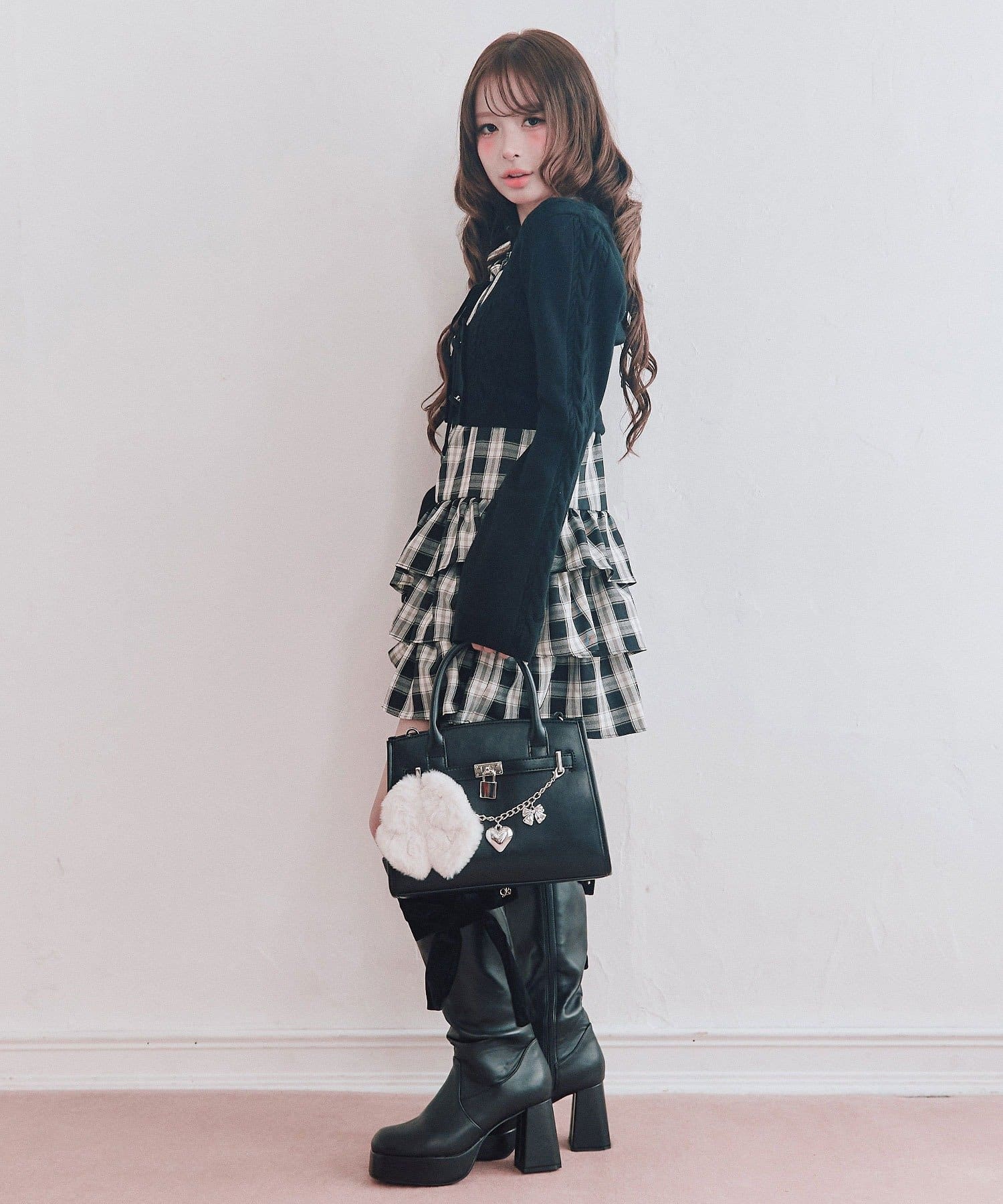 OLIVE des OLIVE(オリーブ デ オリーブ) ケーブルカーデとキャミワンピのセット