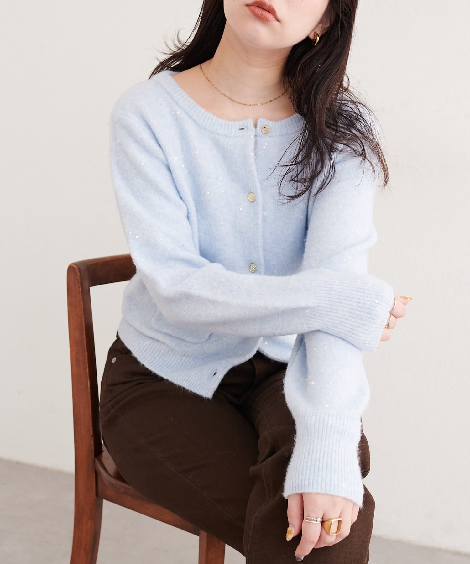 natural couture(ナチュラルクチュール) フラワースパンコールポケ付きカーディガン