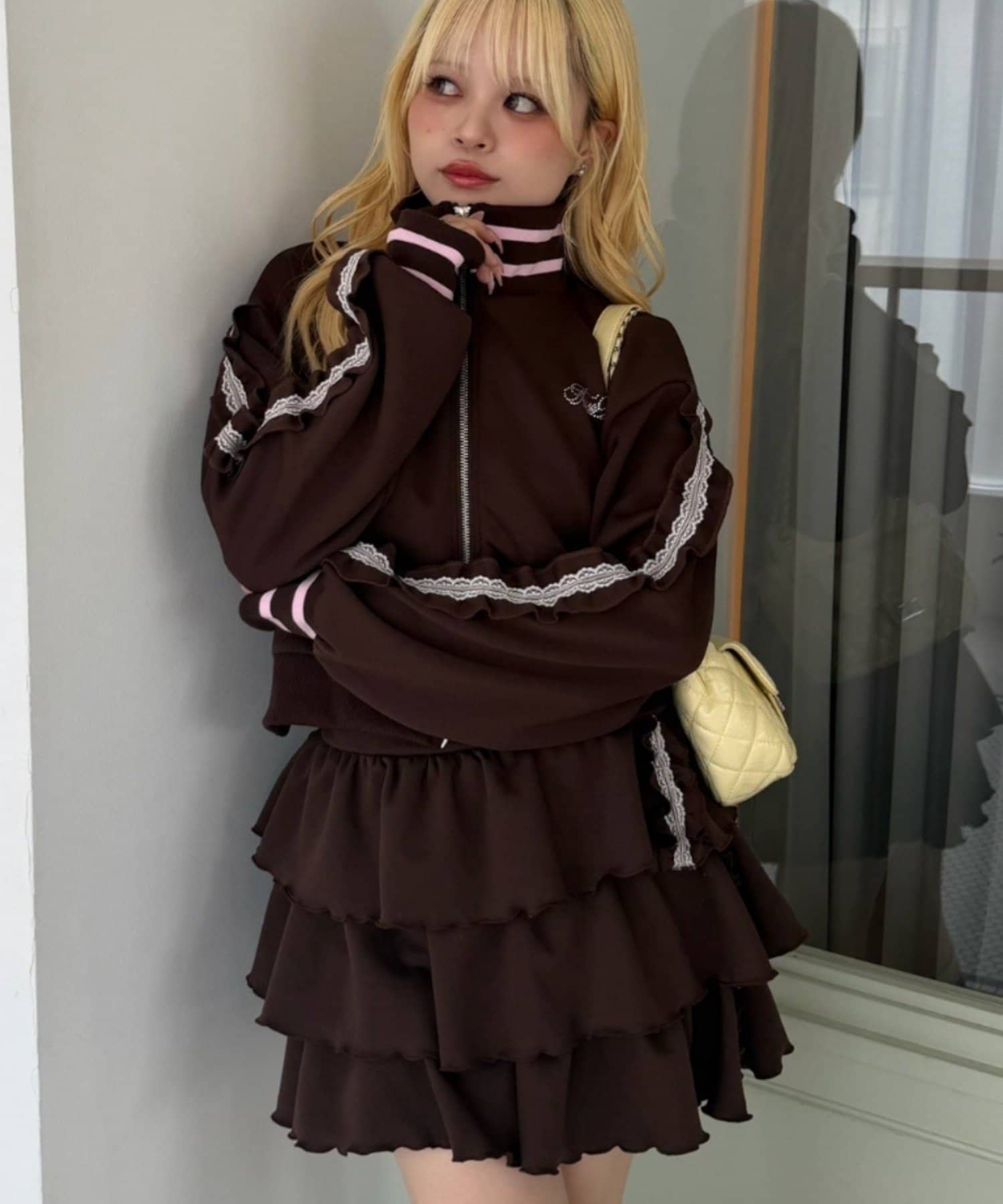 NICE CLAUP / OLIVE des OLIVE OUTLET(ナイスクラップ  / オリーブ デ オリーブ アウトレット) 【continuer】【セットアップ対応可】 キラキラロゴトラックジャケット