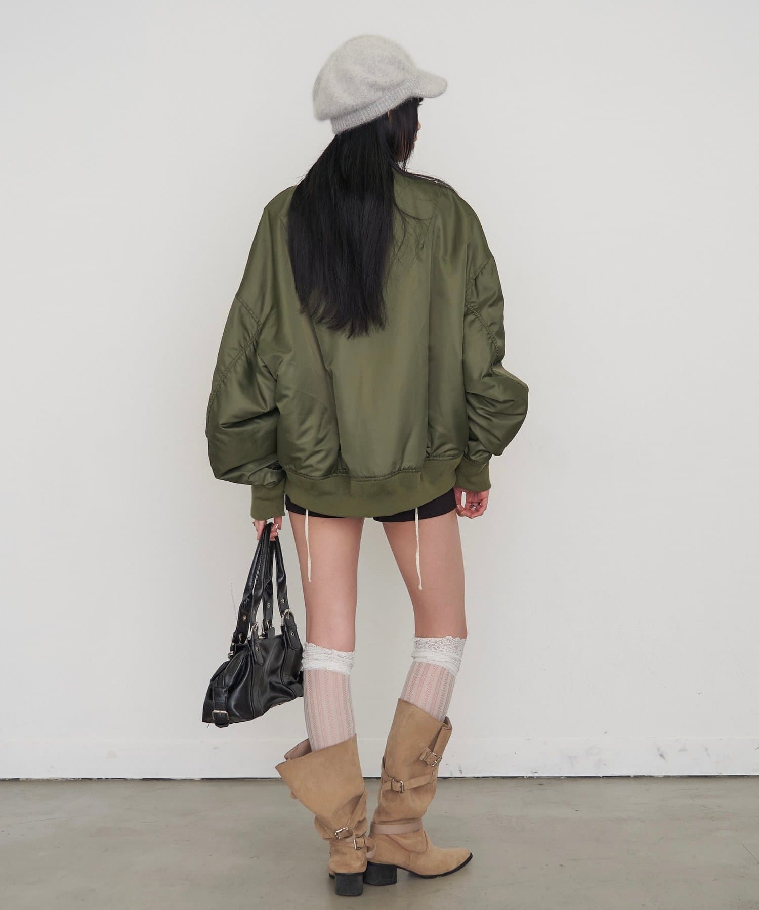 WHO’S WHO gallery(フーズフーギャラリー) 【26AW LOOK掲載品番】【Sourcream】MA-1