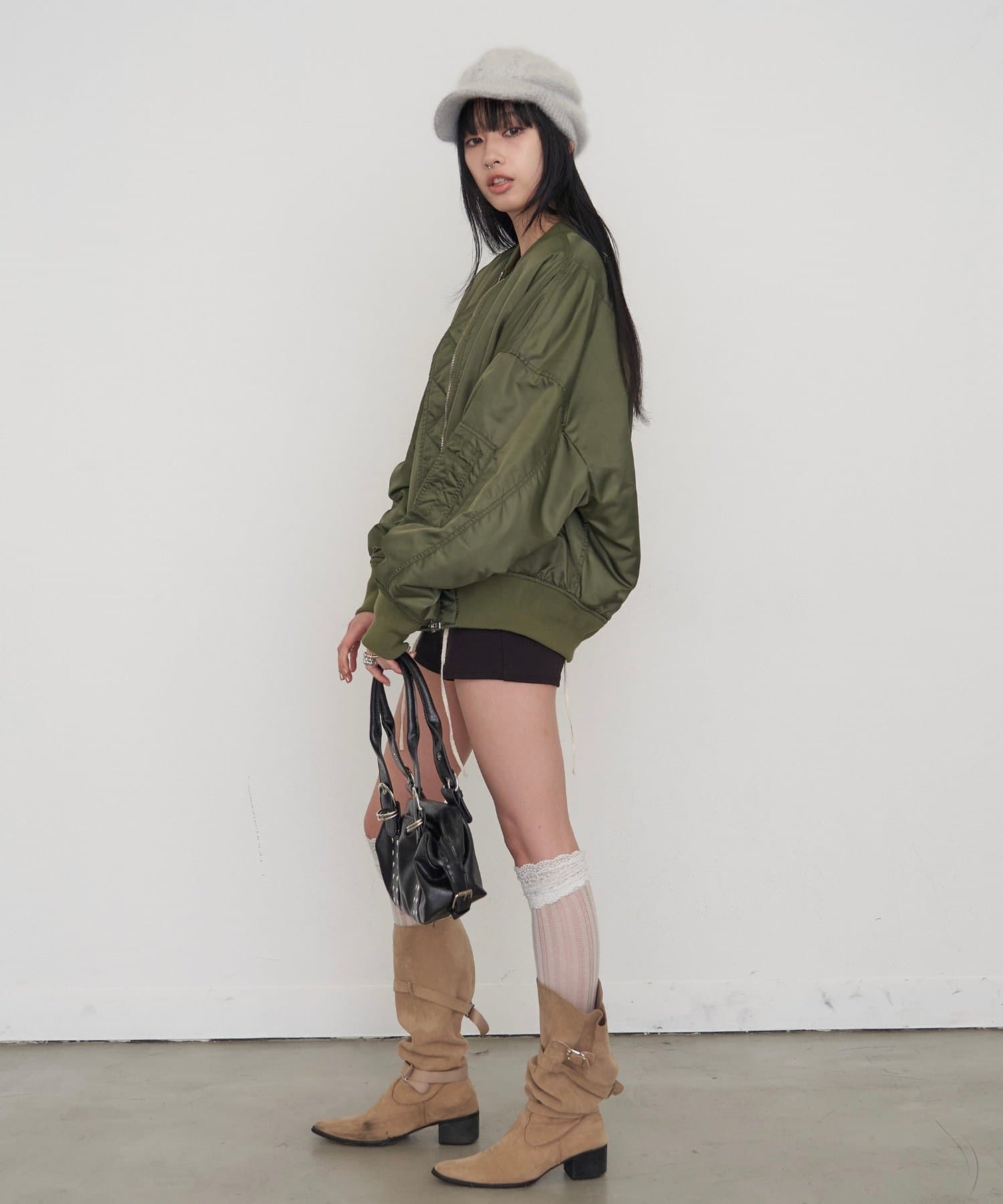 WHO’S WHO gallery(フーズフーギャラリー) 【26AW LOOK掲載品番】【Sourcream】MA-1