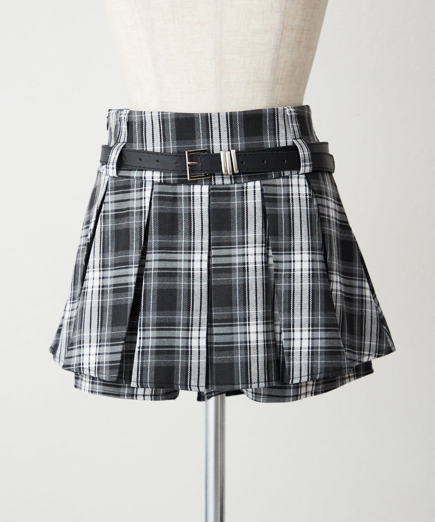 NICE CLAUP / OLIVE des OLIVE OUTLET(ナイスクラップ  / オリーブ デ オリーブ アウトレット) 【continuer】ベルト付重ねプリーツミニスカート