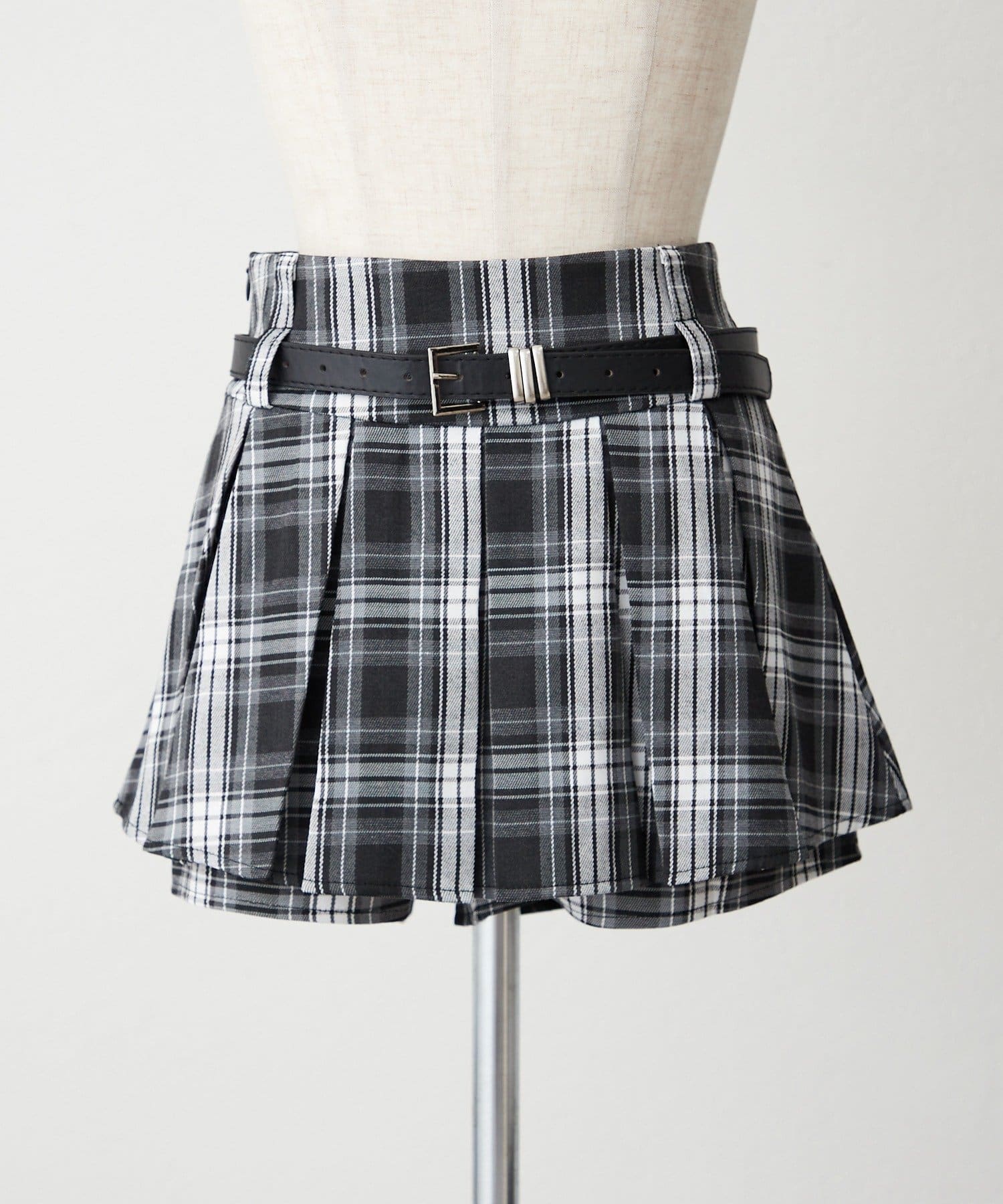 NICE CLAUP / OLIVE des OLIVE OUTLET(ナイスクラップ  / オリーブ デ オリーブ アウトレット) 【continuer】ベルト付重ねプリーツミニスカート