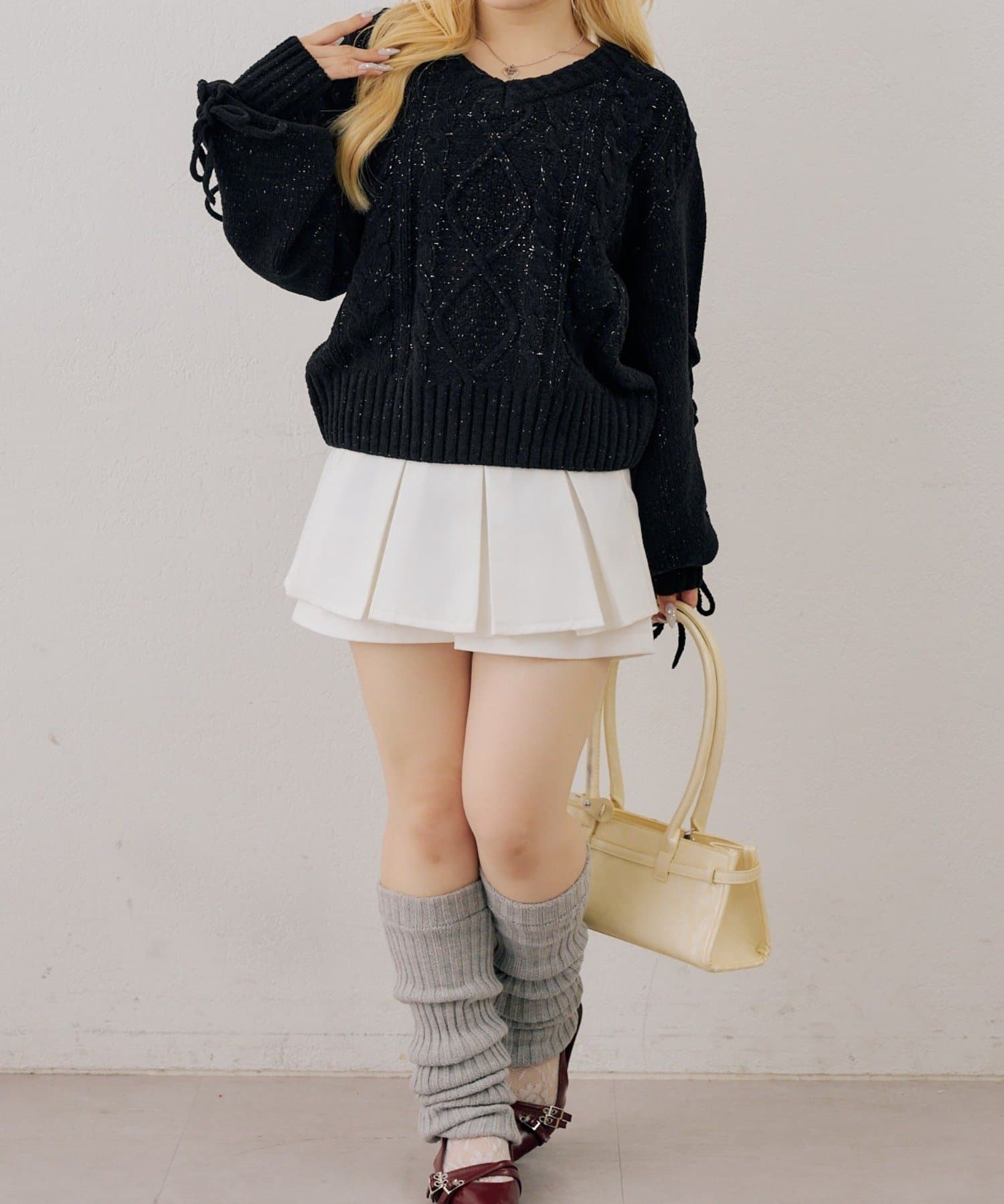 NICE CLAUP / OLIVE des OLIVE OUTLET(ナイスクラップ  / オリーブ デ オリーブ アウトレット) 【continuer】袖レースアップキラキララメモールニット