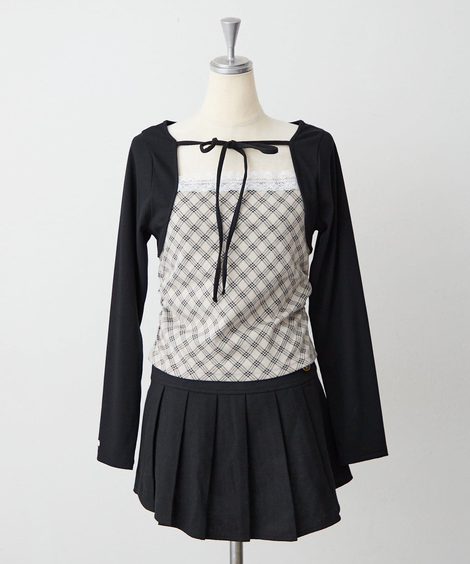 NICE CLAUP / OLIVE des OLIVE OUTLET(ナイスクラップ  / オリーブ デ オリーブ アウトレット) 【continuer】レースキャミレイヤード風ボレロトップス