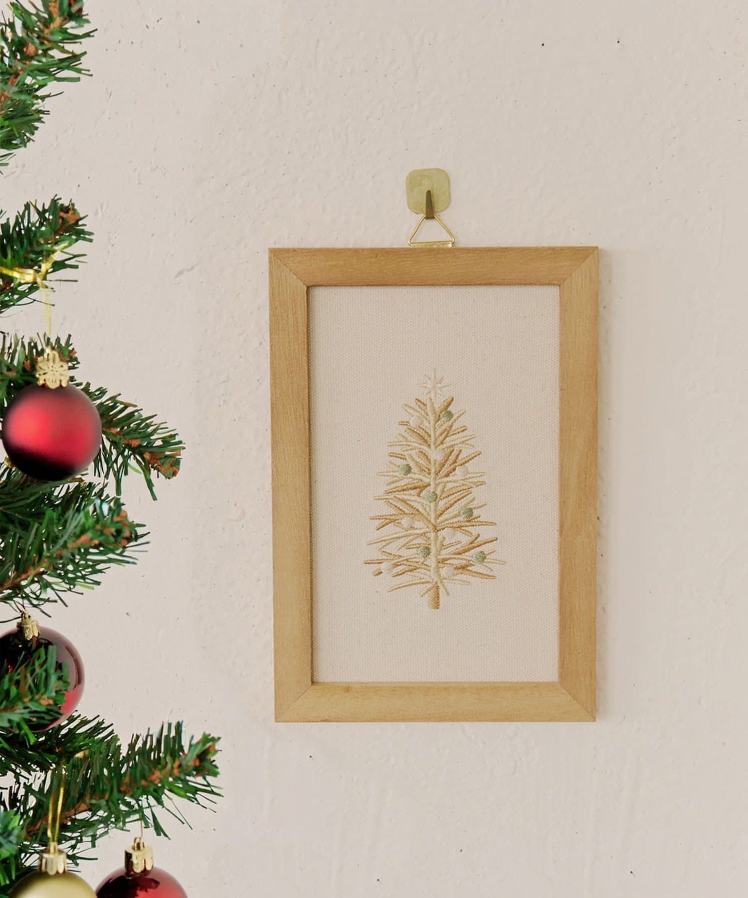salut!(サリュ) ノーブルツリー刺繍パネル／Christmas
