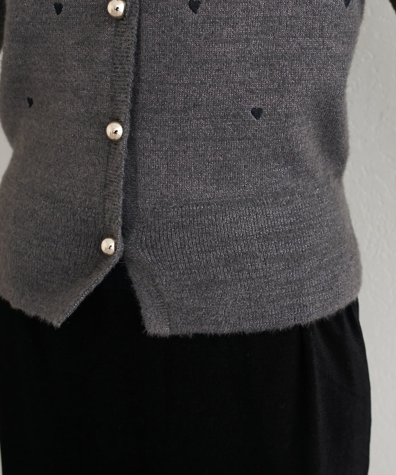 natural couture(ナチュラルクチュール) 〈mizu〉ミニシャギーハート刺繍ニットカーディガン